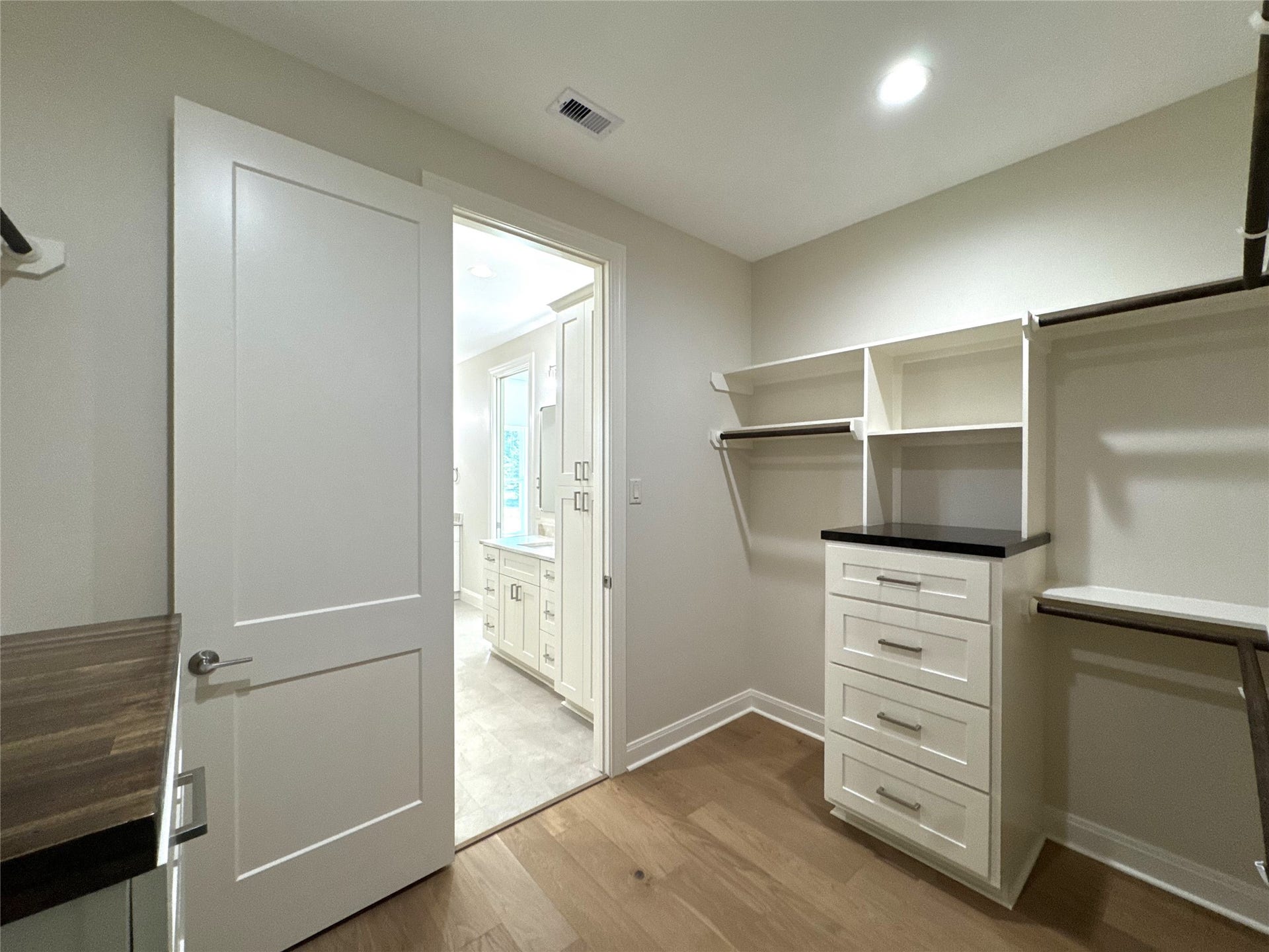 3411 Avenue J 1/2, Santa Fe, TX 77510 Primary Closet
