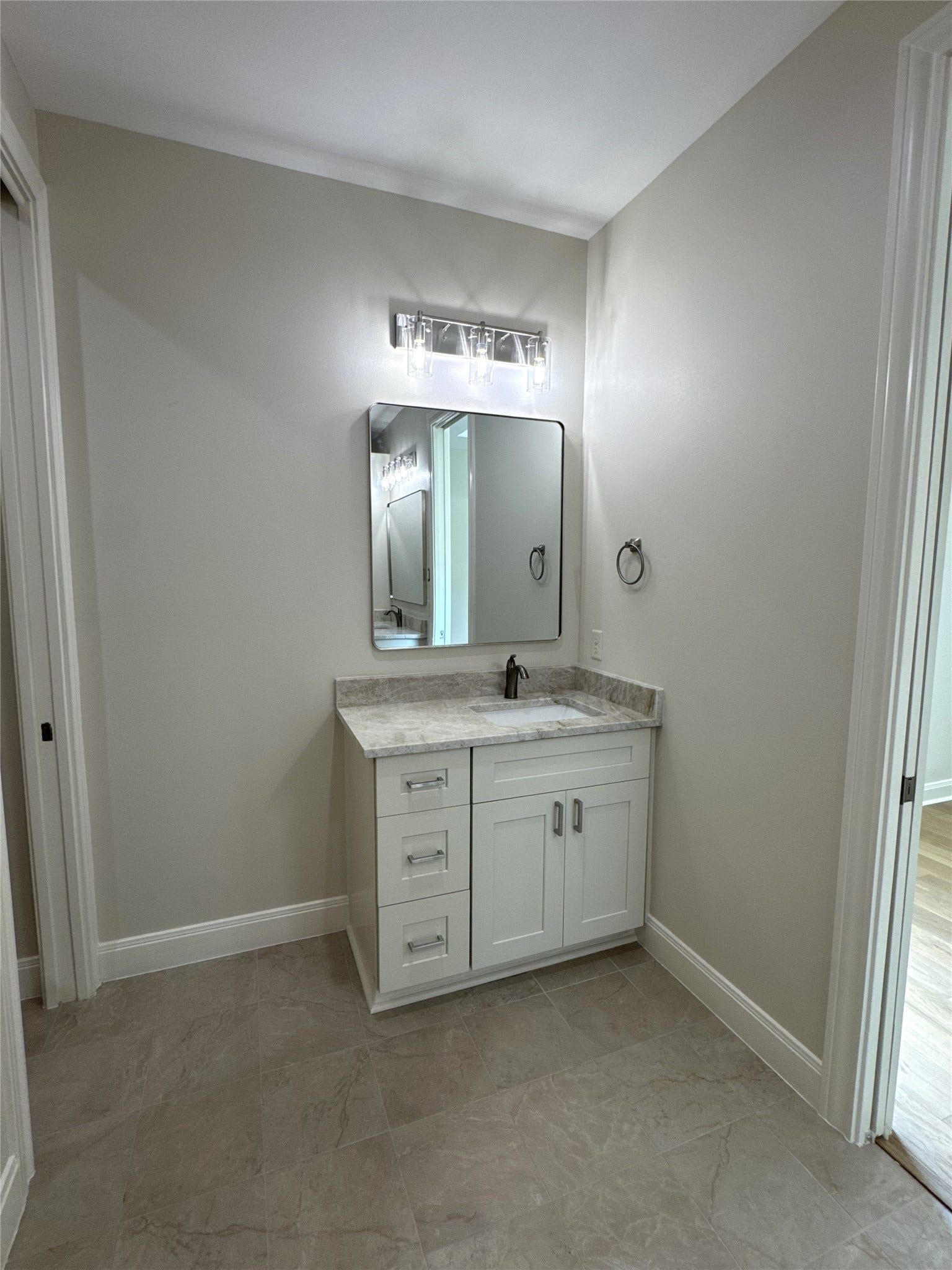 3411 Avenue J 1/2, Santa Fe, TX 77510 Primary Bathroom