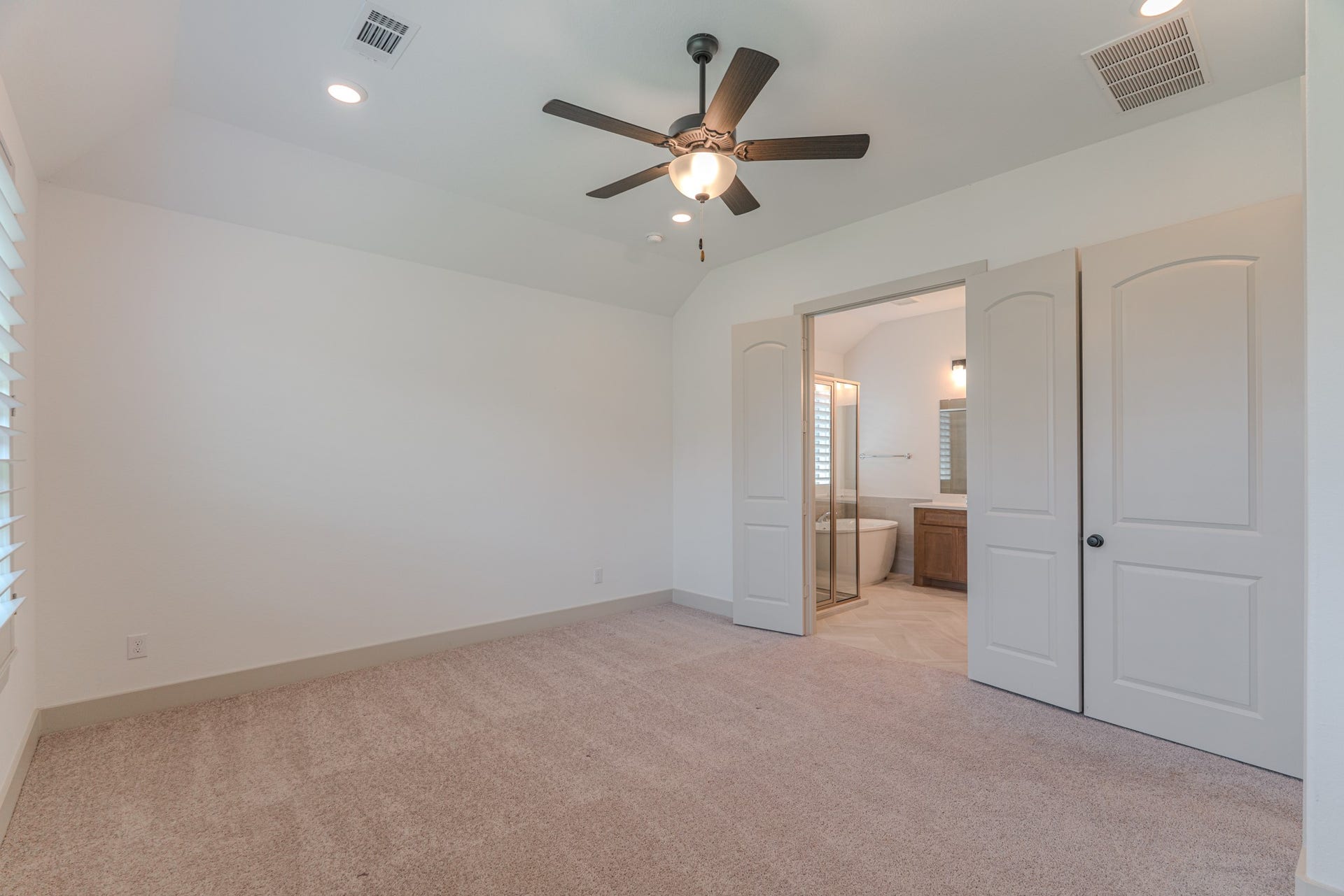 9322 Galloway Woods Trail, Tomball, TX 77375