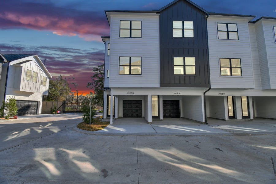 Property photo for 2008 Laverne Hollow Lane, #B, Houston, TX