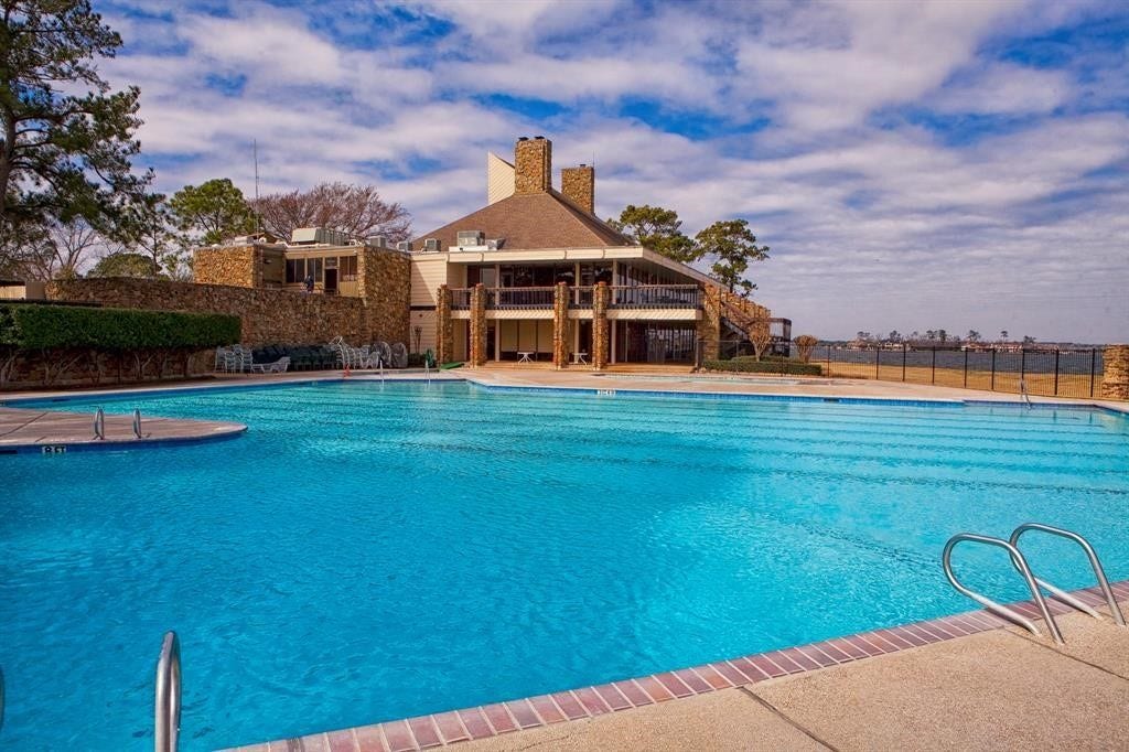 12600 Melville Drive, #203A, Montgomery, TX 77356 Walden Yacht Club Pool