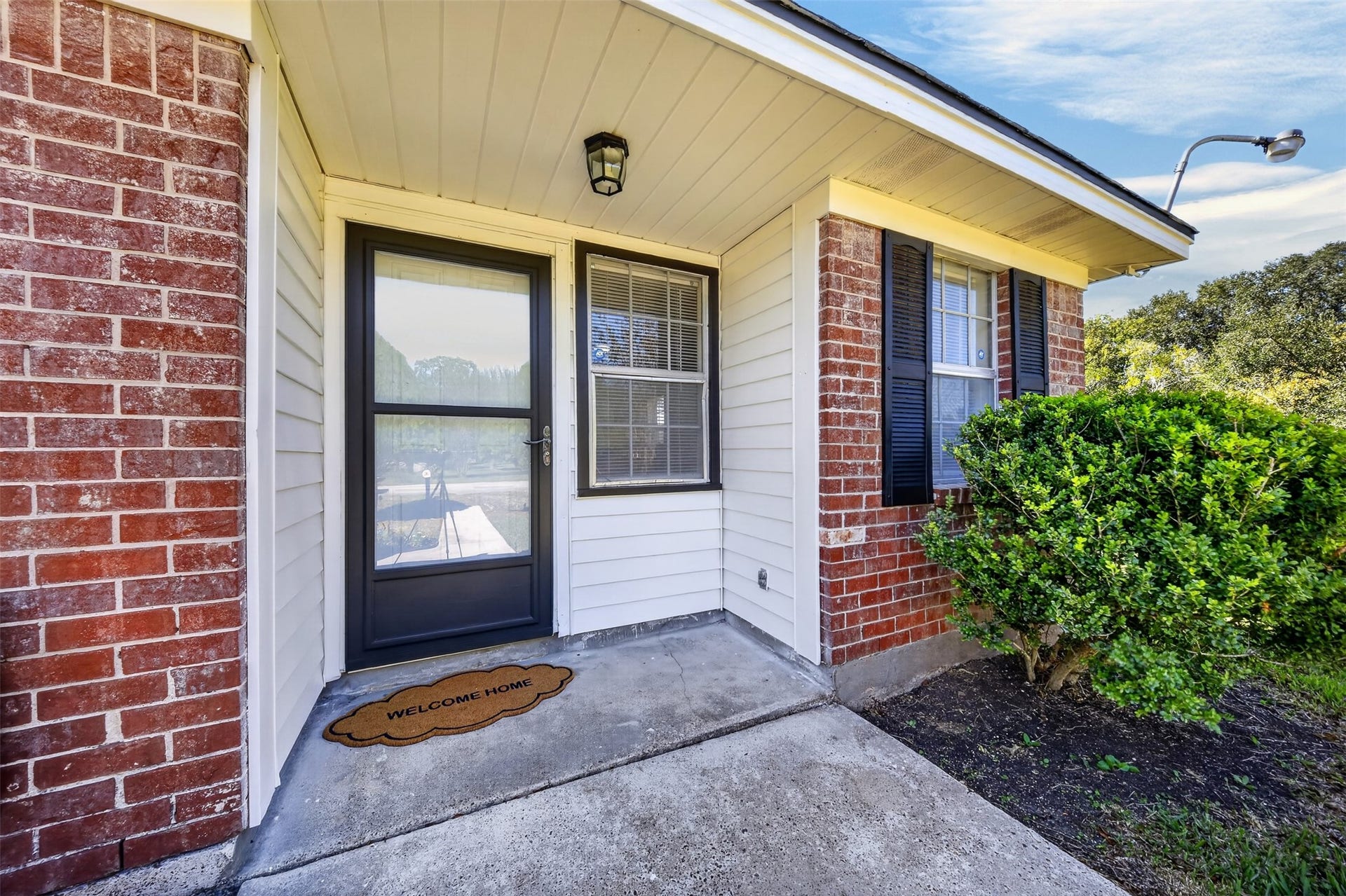 4913 Partridge Street, La Marque, TX 77568 Come visit today!