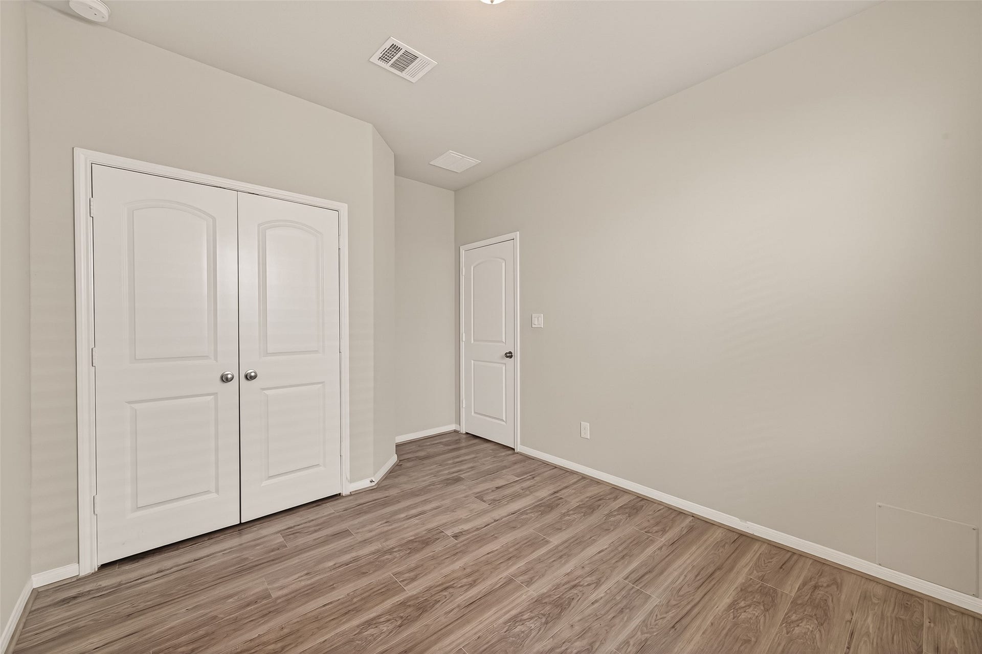 20427 Alpine Meadow Place, Richmond, TX 77407 Well sized bedroom featuring a simple layout that easily adapts to your needs.