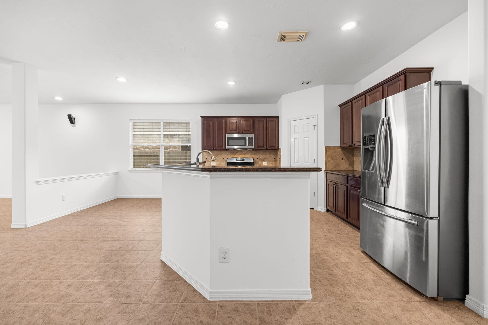 2006 Peonies Court, Pearland, TX 77581 2006 Peonies Court, Pearland, TX 77581