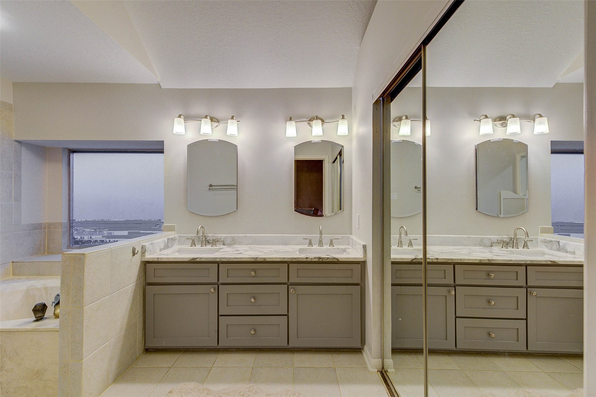 3335 Oak Branch Lane, Sugar Land, TX 77479 3335 Oak Branch Lane, Sugar Land, TX 77479