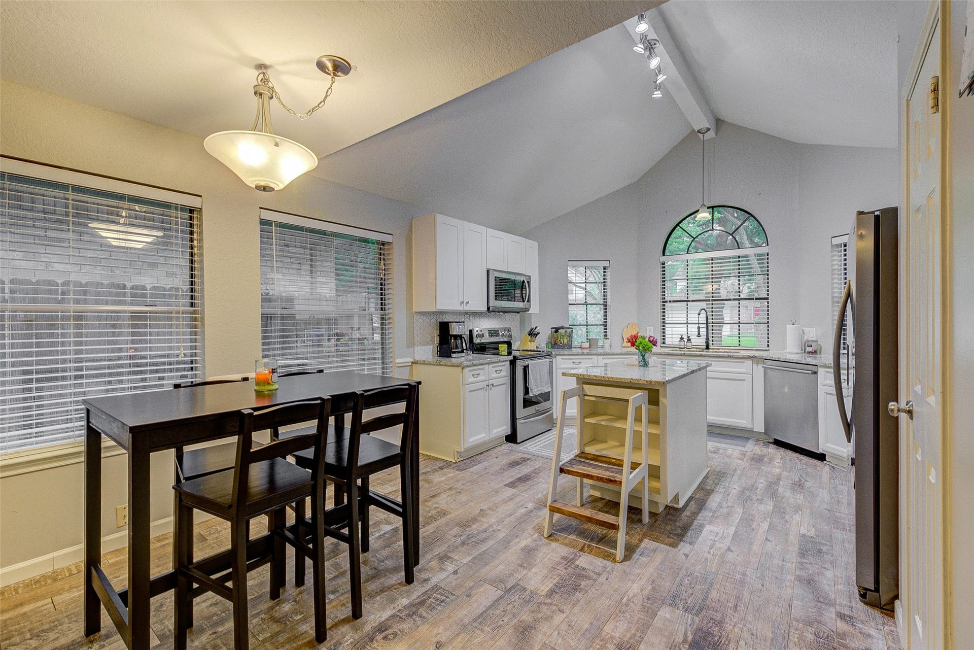 3335 Oak Branch Lane, Sugar Land, TX 77479 3335 Oak Branch Lane, Sugar Land, TX 77479
