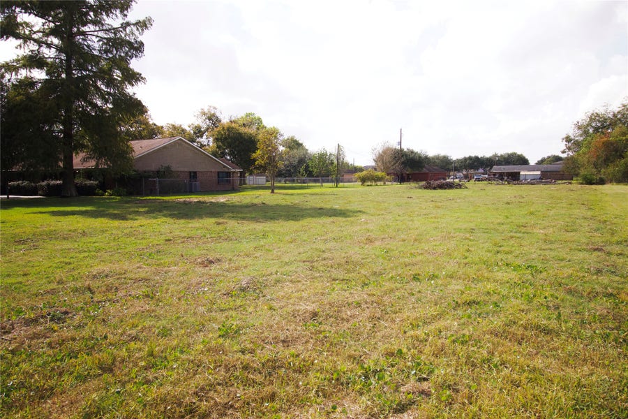 Property photo for 10307 Sralla Road, Crosby, TX