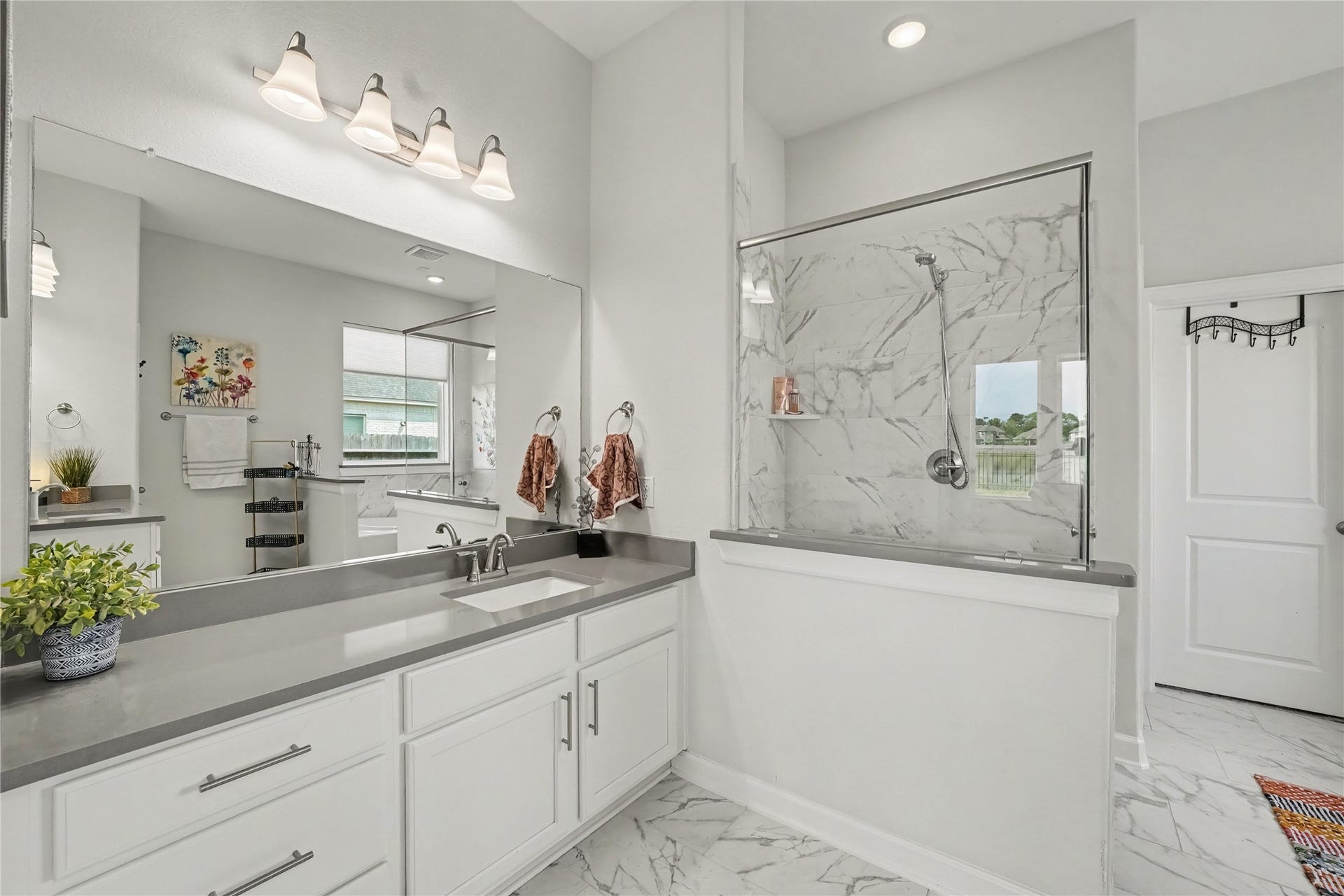 23511 Meritage Drive, Alvin, TX 77511 Master Bath