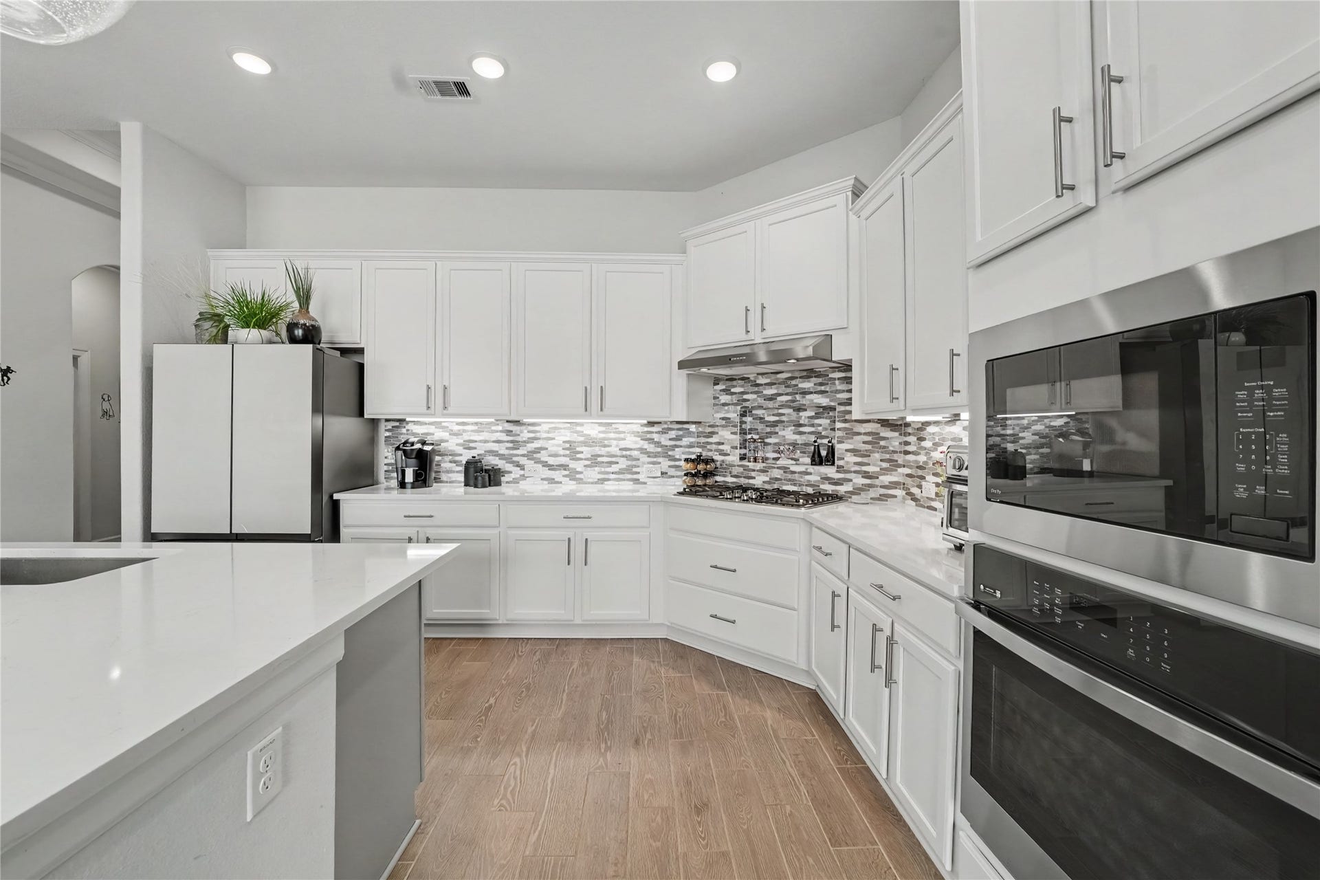 23511 Meritage Drive, Alvin, TX 77511 Kitchen