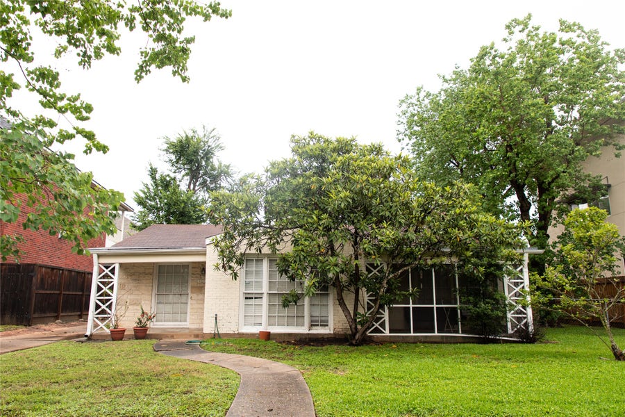 Property photo for 4038 Blue Bonnet Boulevard, Houston, TX