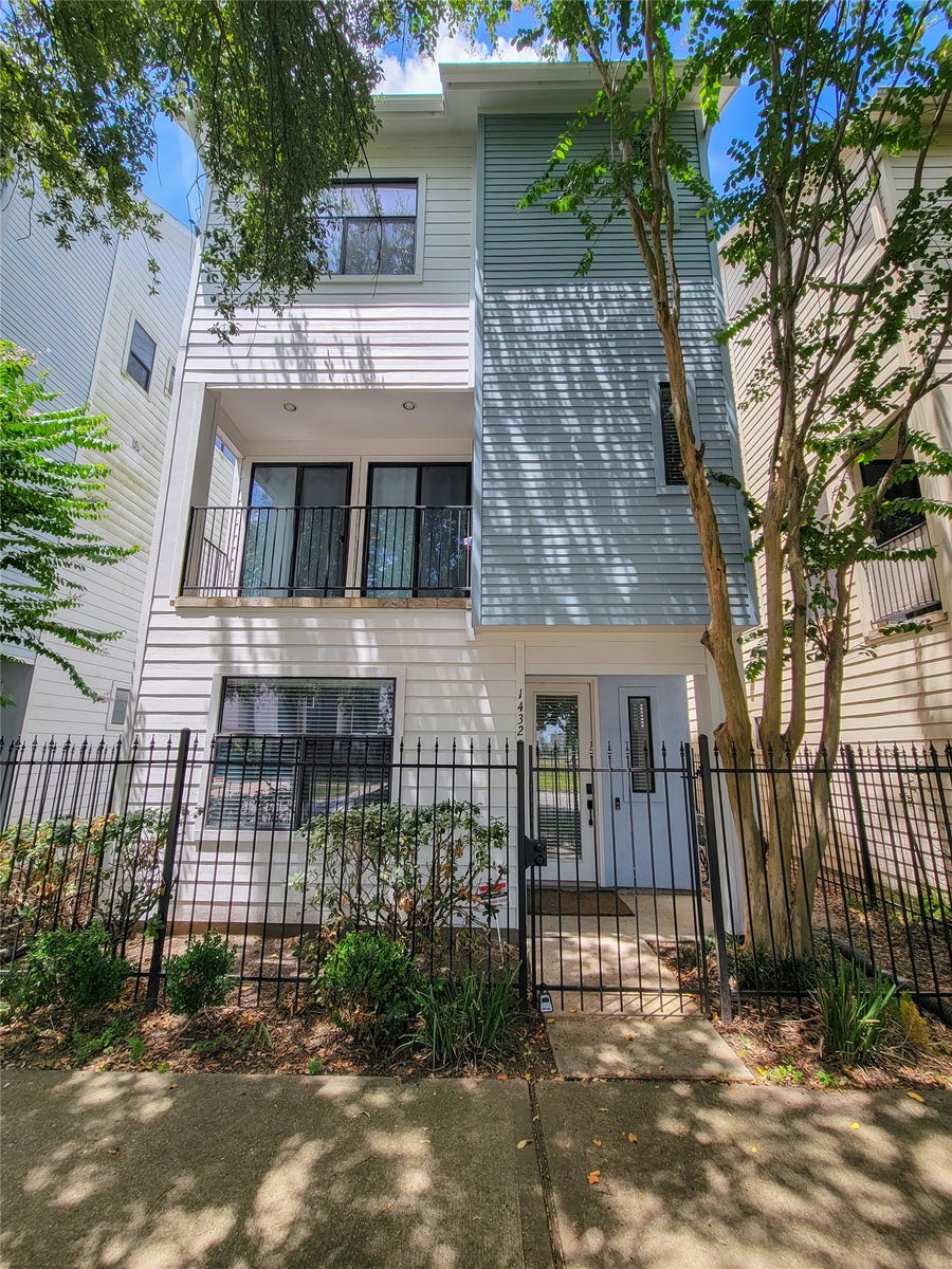 Property photo for 1432 Ennis Street, Houston, TX