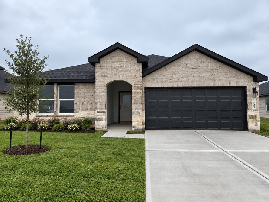 Property photo for 4908 Rosemary Creek Drive, Rosenberg, TX