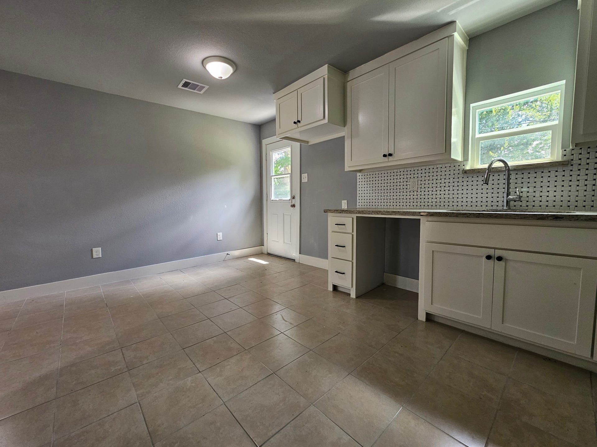 2129 Raspberry Lane, Pasadena, TX 77502 2129 Raspberry Lane, Pasadena, TX 77502