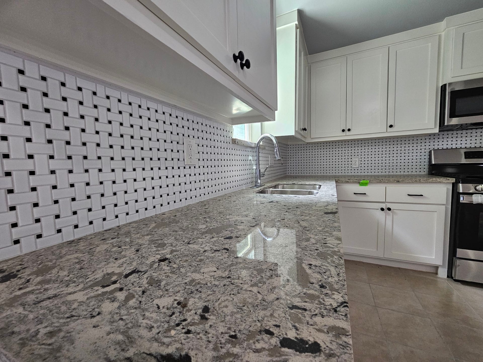2129 Raspberry Lane, Pasadena, TX 77502 2129 Raspberry Lane, Pasadena, TX 77502