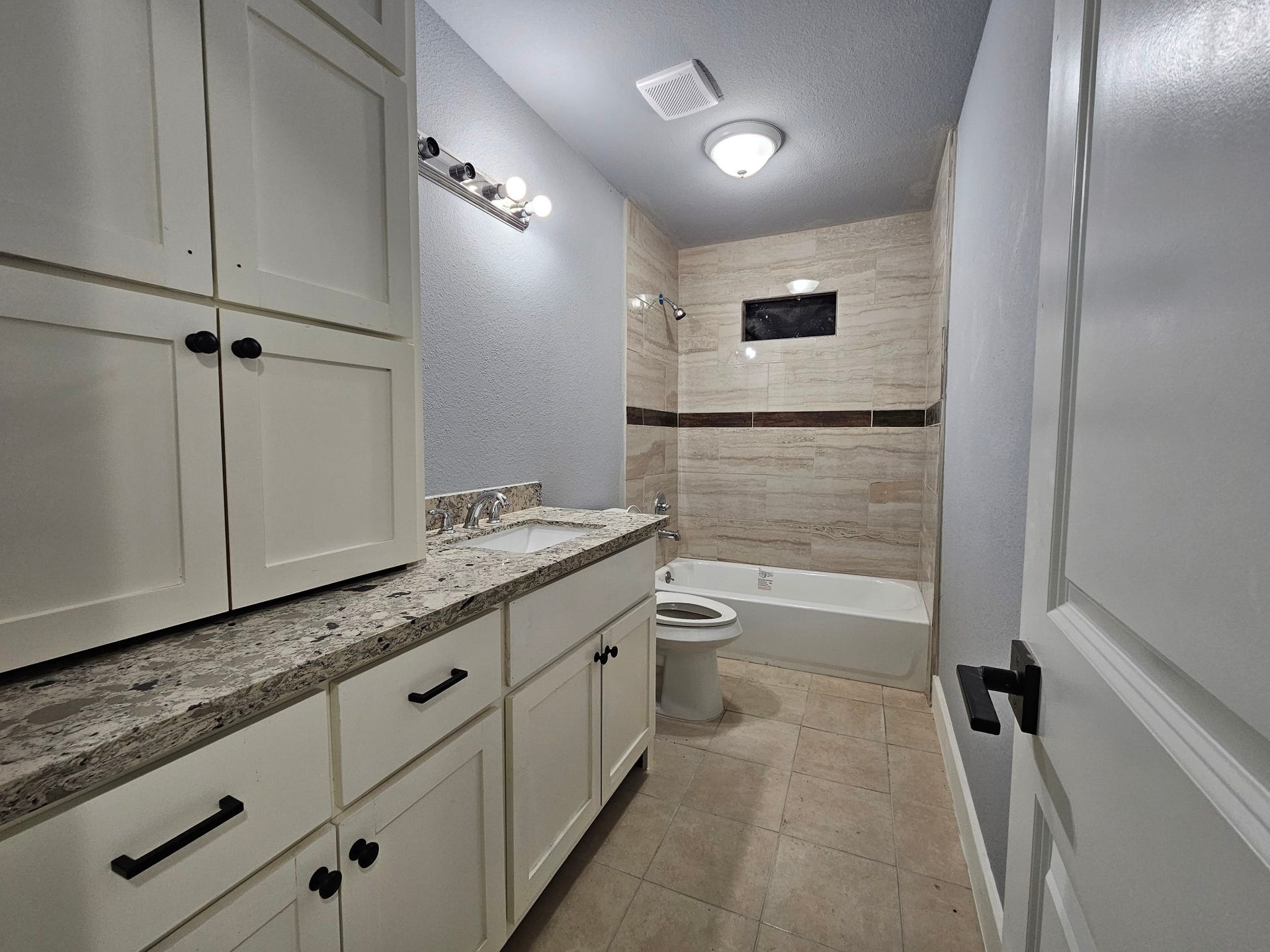 2129 Raspberry Lane, Pasadena, TX 77502 2129 Raspberry Lane, Pasadena, TX 77502