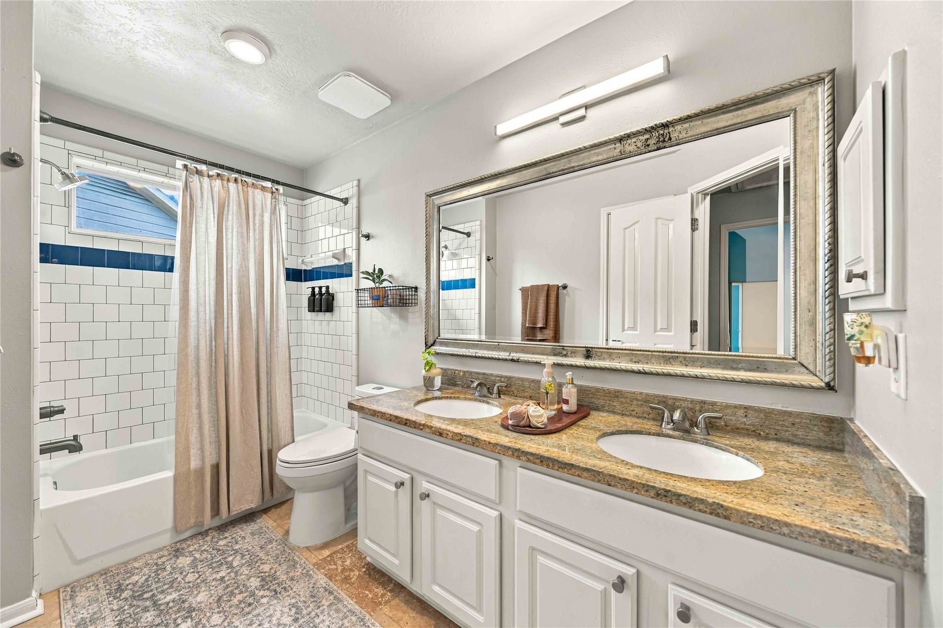 3502 Miraglen Drive, Pearland, TX 77584 3502 Miraglen Drive, Pearland, TX 77584