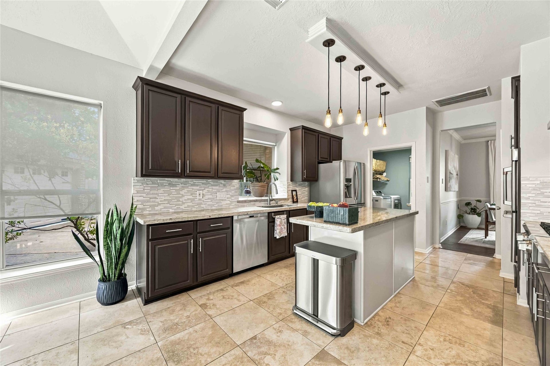 3502 Miraglen Drive, Pearland, TX 77584 3502 Miraglen Drive, Pearland, TX 77584