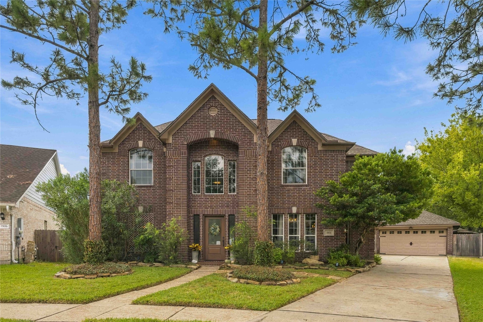 3502 Miraglen Drive, Pearland, TX 77584 3502 Miraglen Drive, Pearland, TX 77584