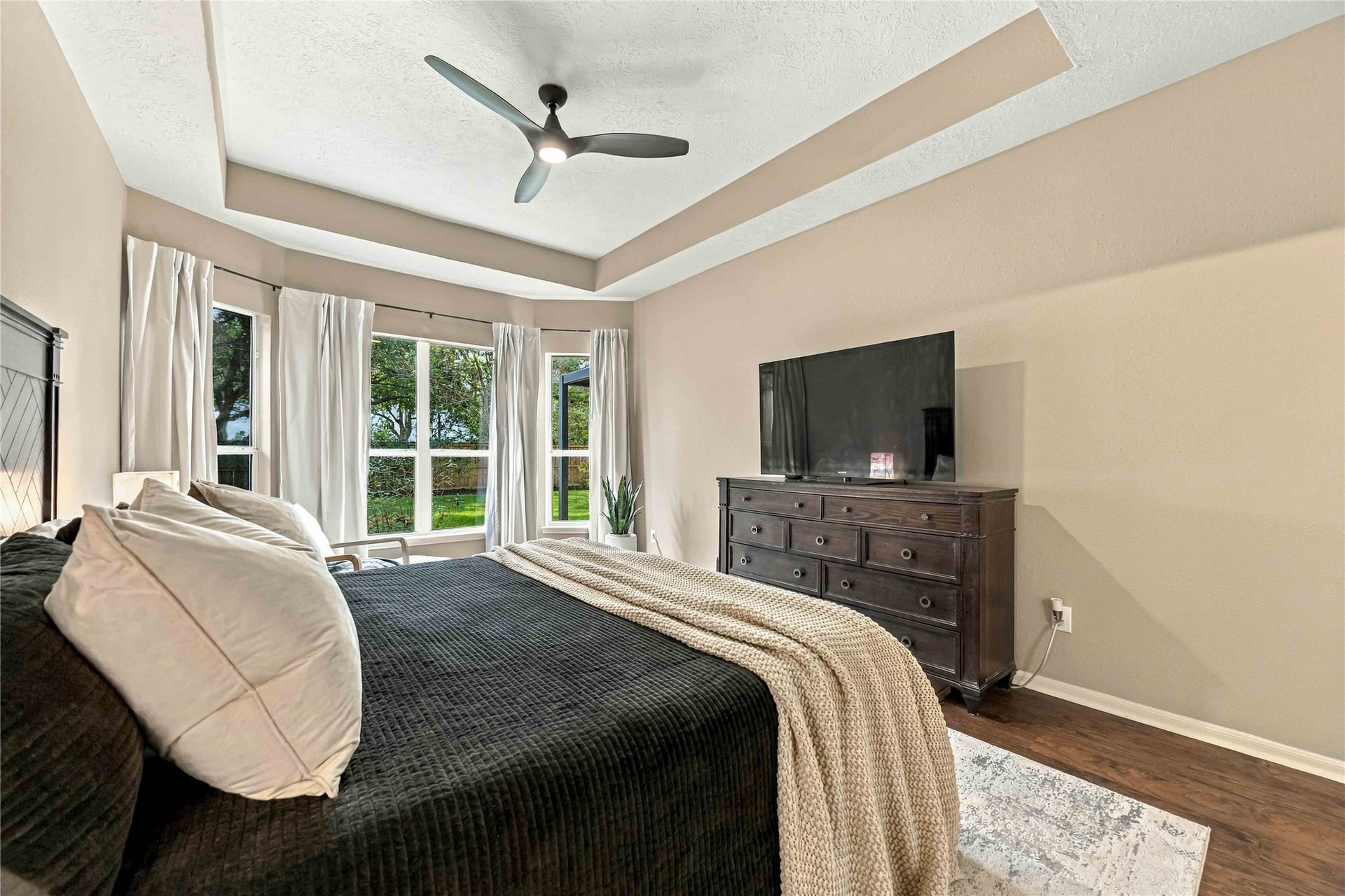 3502 Miraglen Drive, Pearland, TX 77584 3502 Miraglen Drive, Pearland, TX 77584