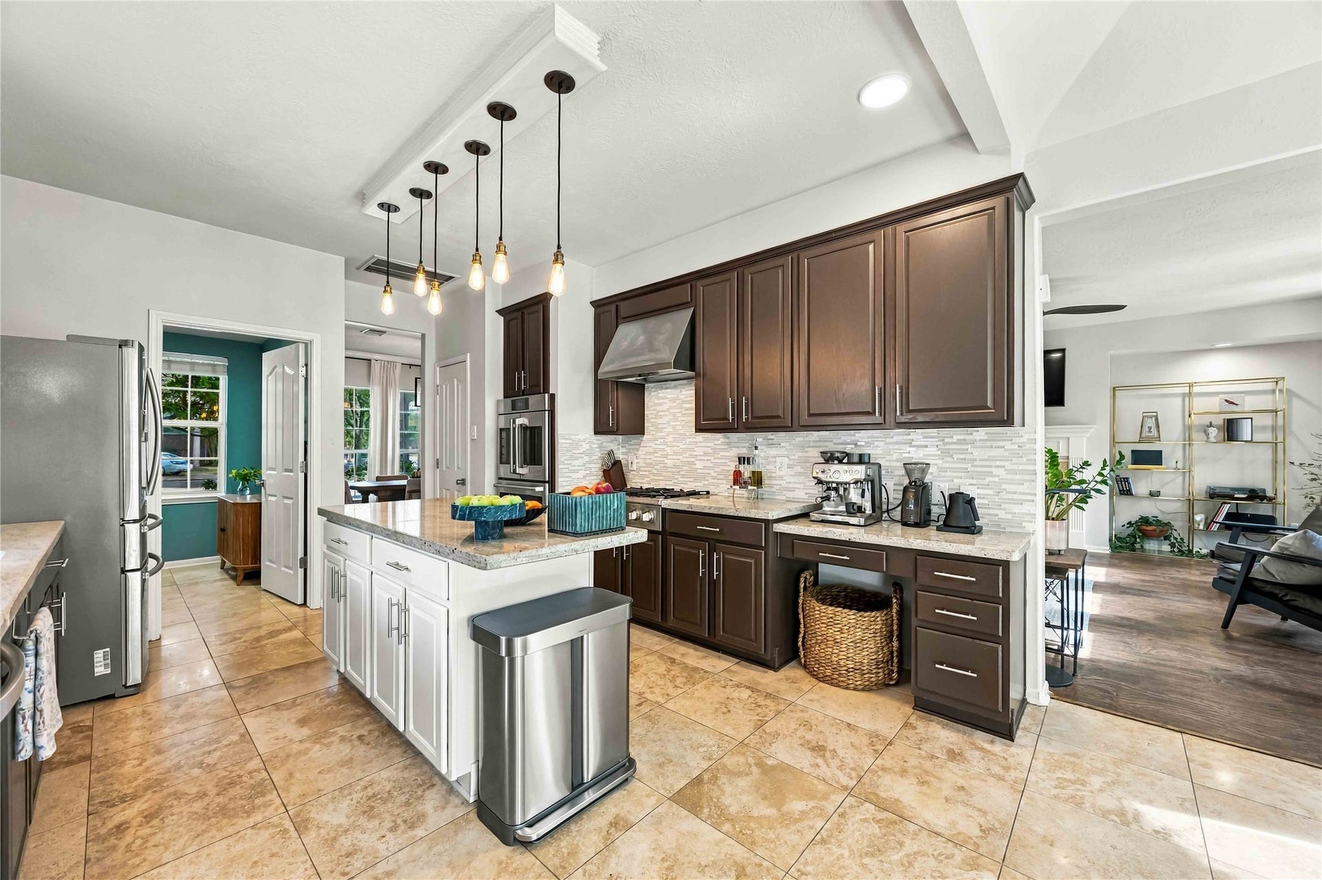 3502 Miraglen Drive, Pearland, TX 77584 3502 Miraglen Drive, Pearland, TX 77584
