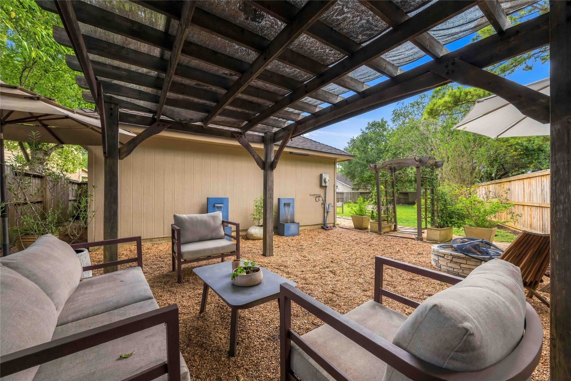 3502 Miraglen Drive, Pearland, TX 77584 3502 Miraglen Drive, Pearland, TX 77584