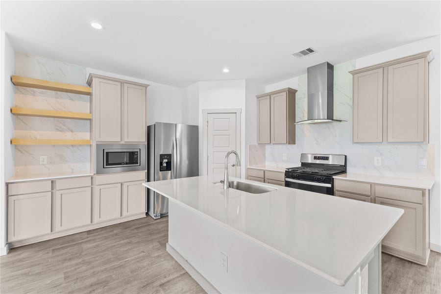 Property photo for 2905 Highgate Hill Lane, Houston, TX