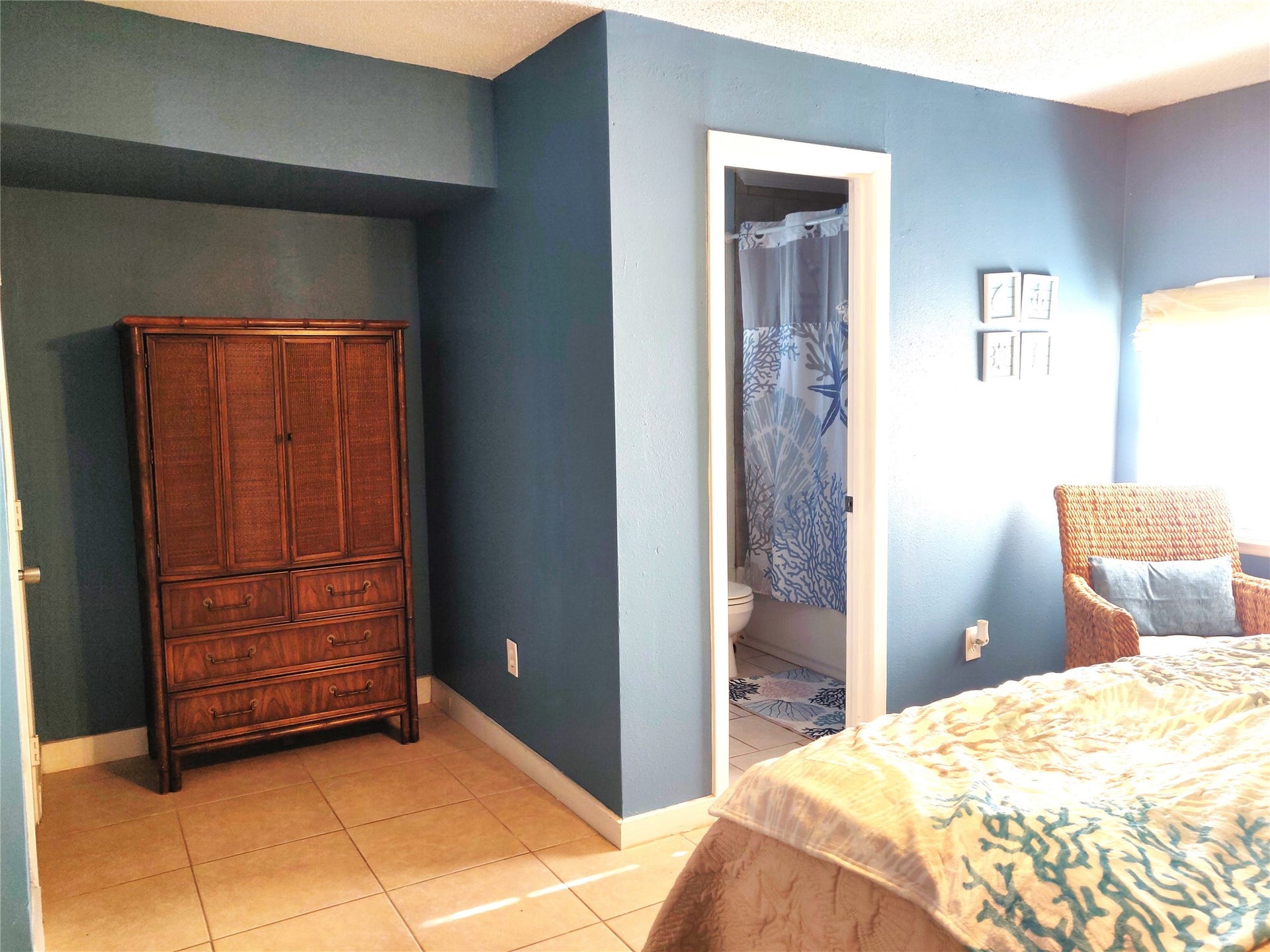 4711 Avenue S, Galveston, TX 77551 4711 Avenue S, Galveston, TX 77551