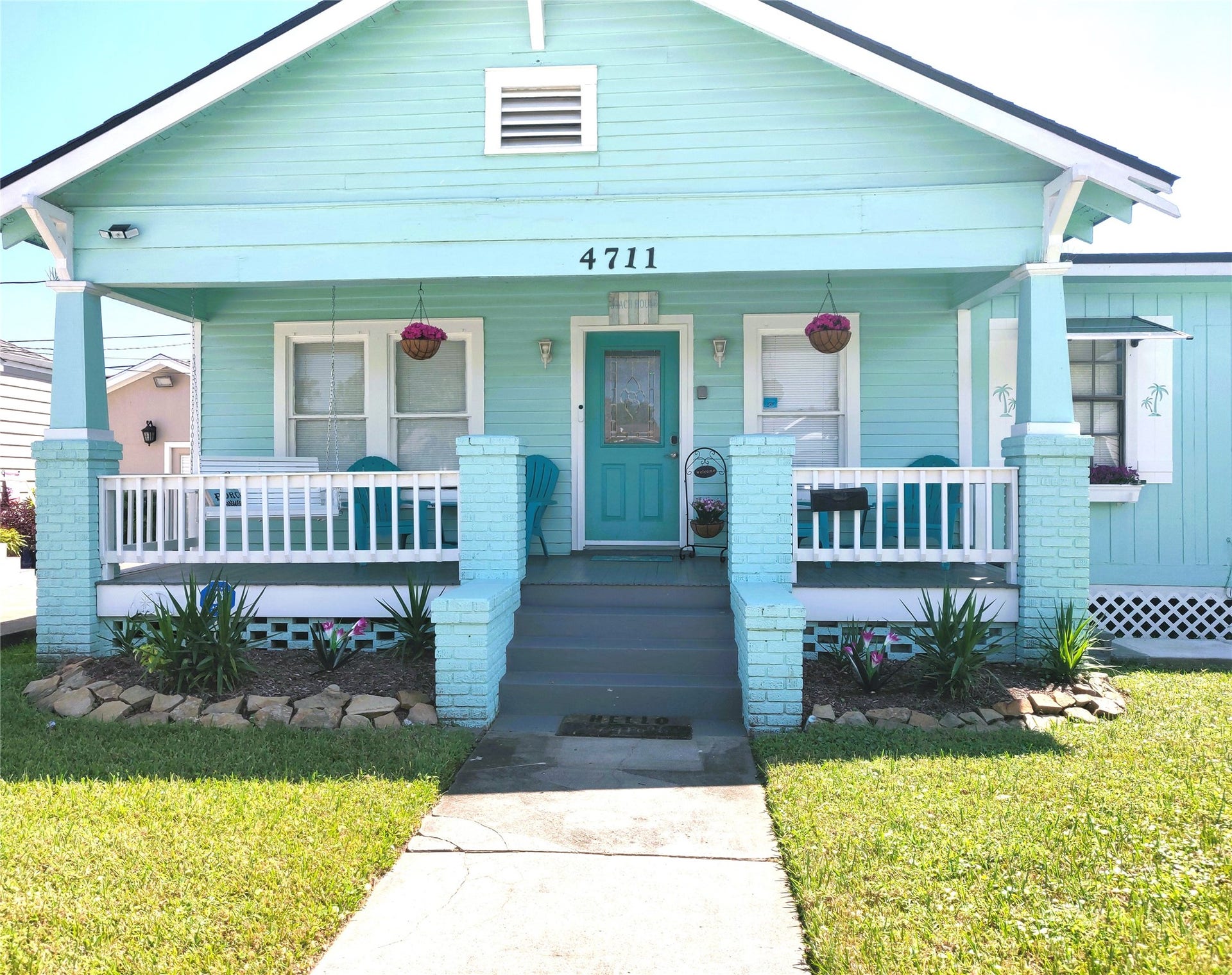 4711 Avenue S, Galveston, TX 77551 4711 Avenue S, Galveston, TX 77551