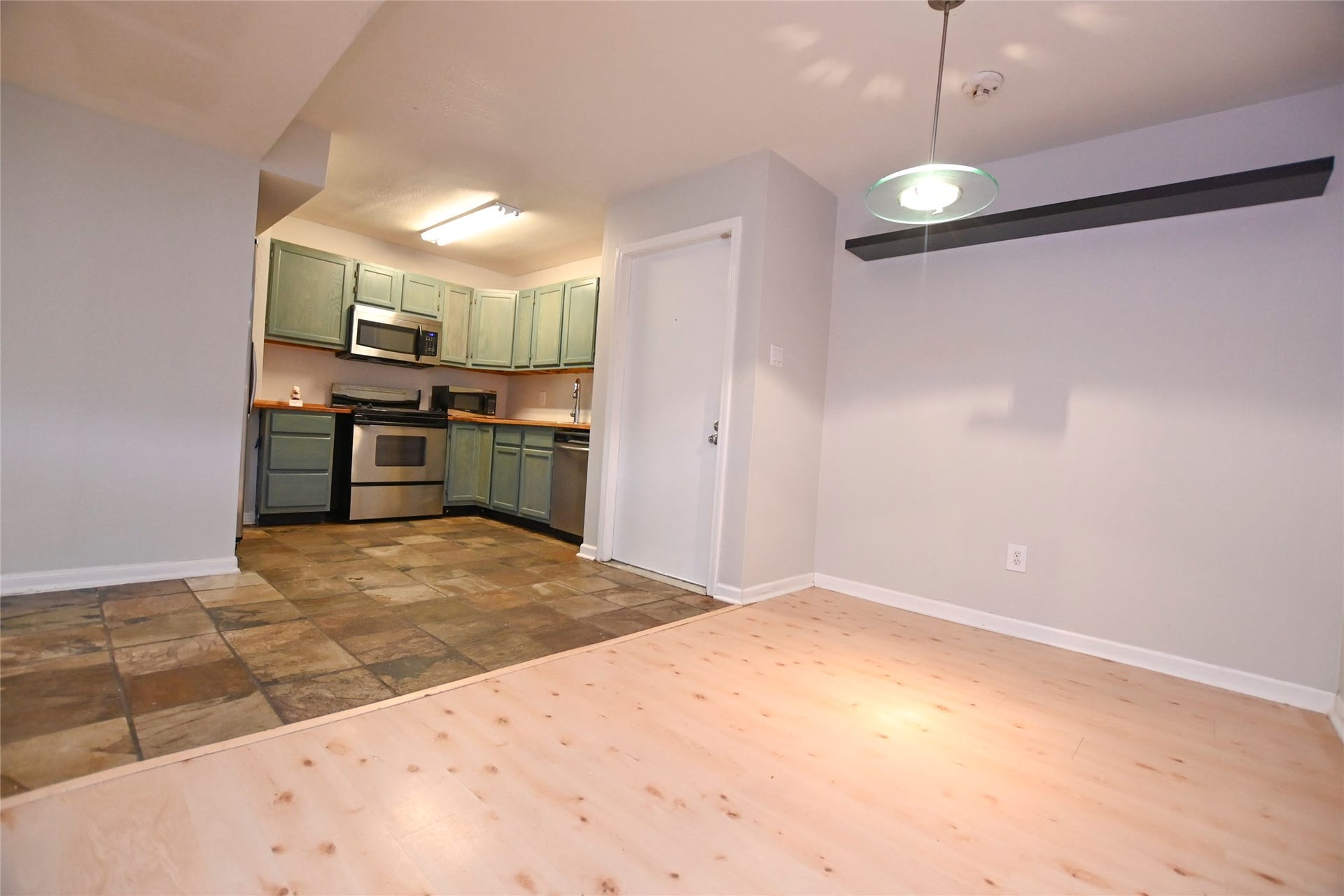 8423 Hearth Drive, #2, Houston, TX 77054 8423 Hearth Drive, #2, Houston, TX 77054
