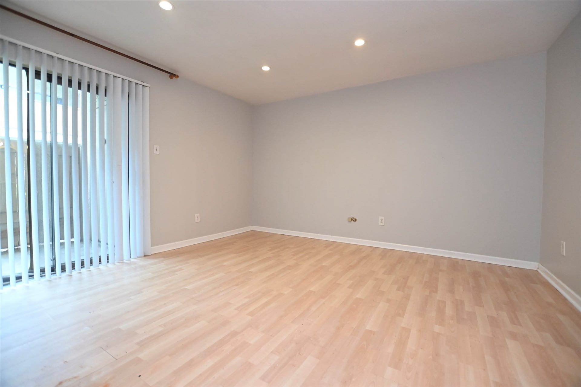 8423 Hearth Drive, #2, Houston, TX 77054 8423 Hearth Drive, #2, Houston, TX 77054