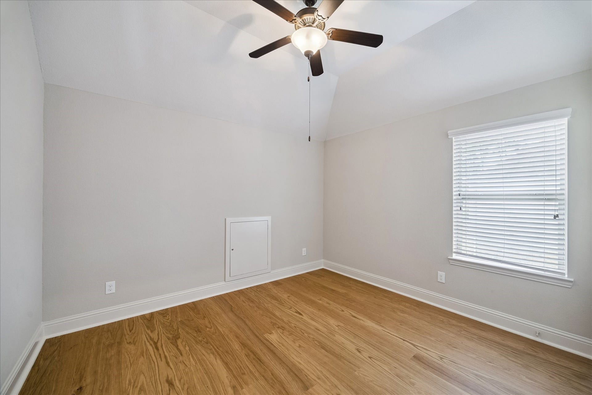 17623 Sequoia Kings Drive, Humble, TX 77346 17623 Sequoia Kings Drive, Humble, TX 77346