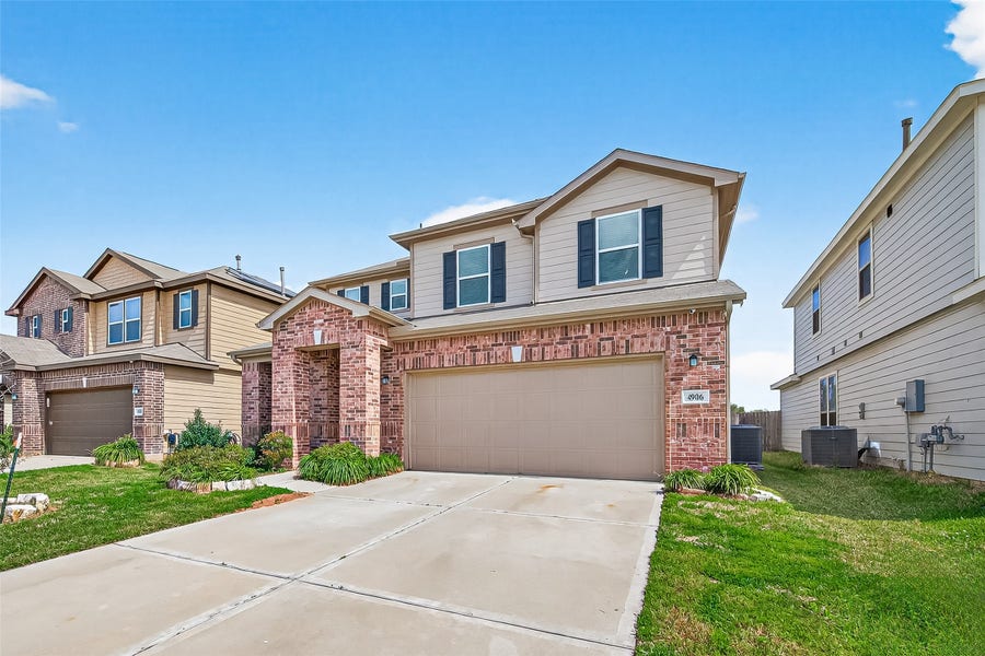 Property photo for 4906 Hickory Deer Lane, Richmond, TX