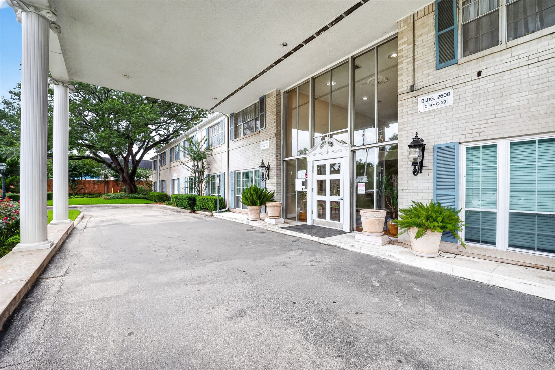 2600 Bellefontaine St Apt D24,, Houston, TX 77025 2600 Bellefontaine St Apt D24,, Houston, TX 77025