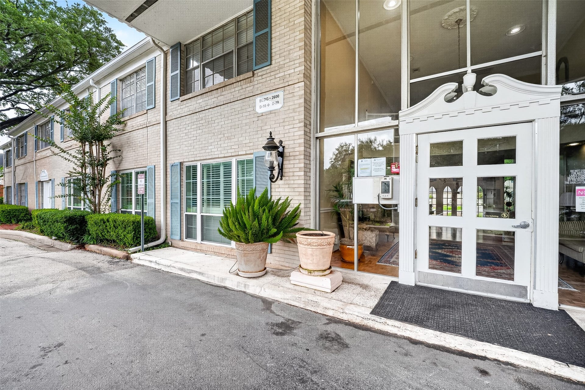 2600 Bellefontaine St Apt D24,, Houston, TX 77025 2600 Bellefontaine St Apt D24,, Houston, TX 77025