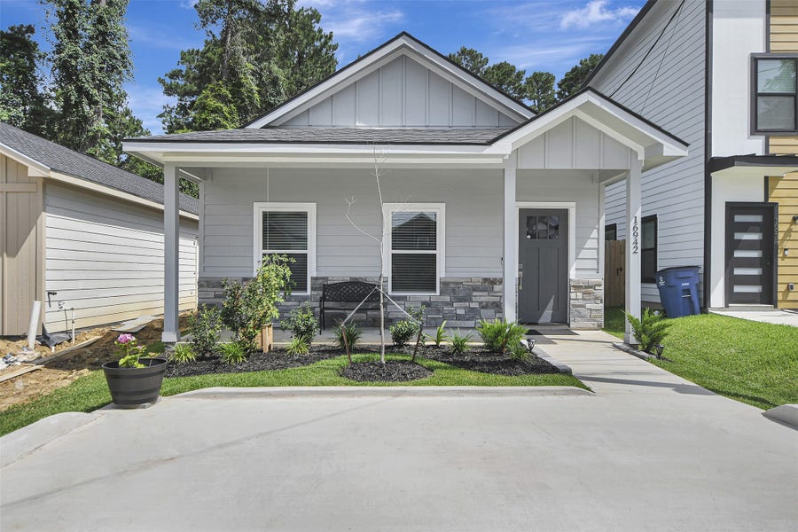 Property photo for 16942 Balmoral, Montgomery, TX