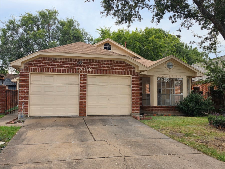 Property photo for 10122 Reedwood Lane, Houston, TX