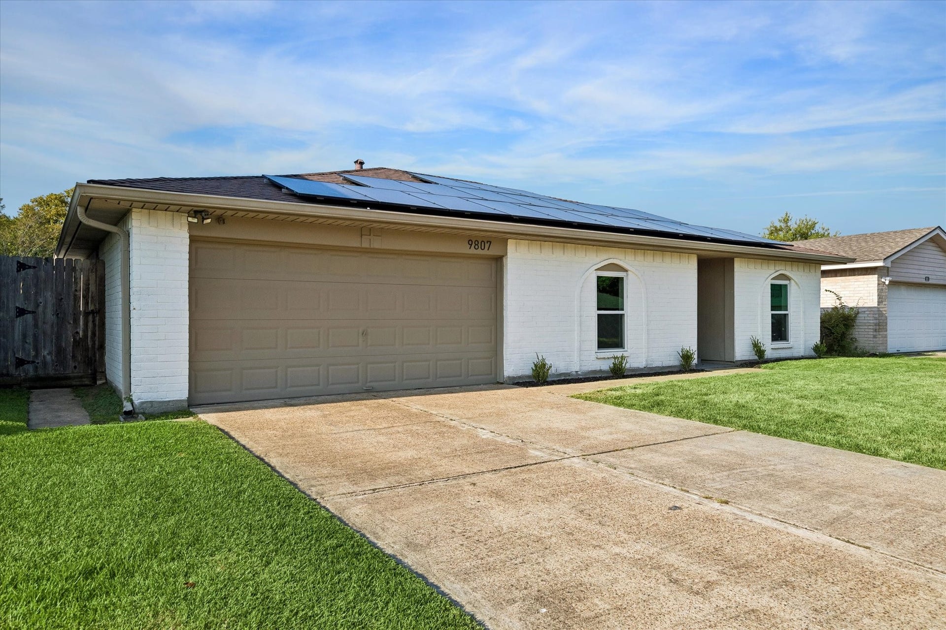 9807 Sparrow Street, La Porte, TX 77571 9807 Sparrow Street, La Porte, TX 77571