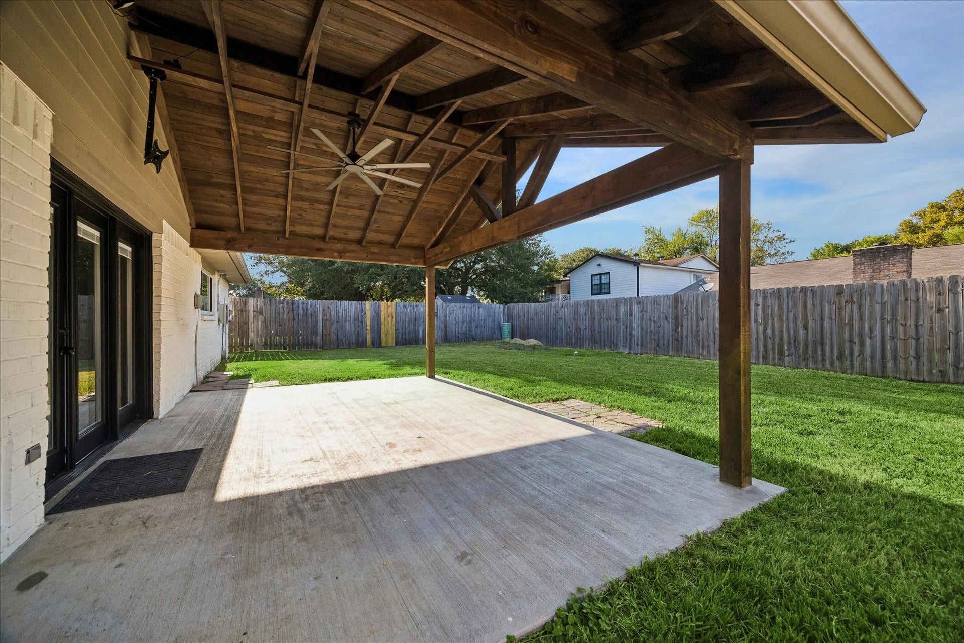 9807 Sparrow Street, La Porte, TX 77571 9807 Sparrow Street, La Porte, TX 77571