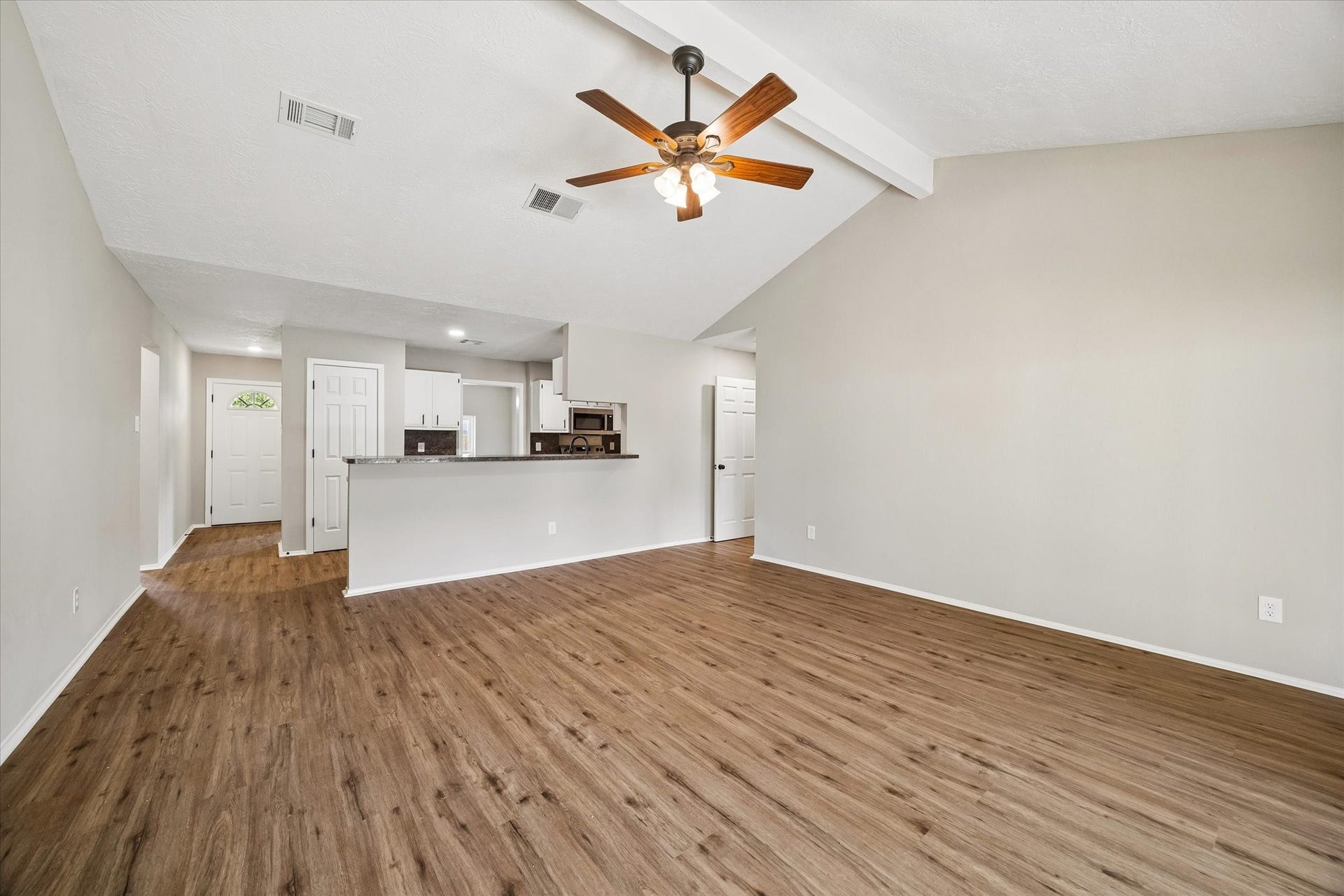 9807 Sparrow Street, La Porte, TX 77571 9807 Sparrow Street, La Porte, TX 77571