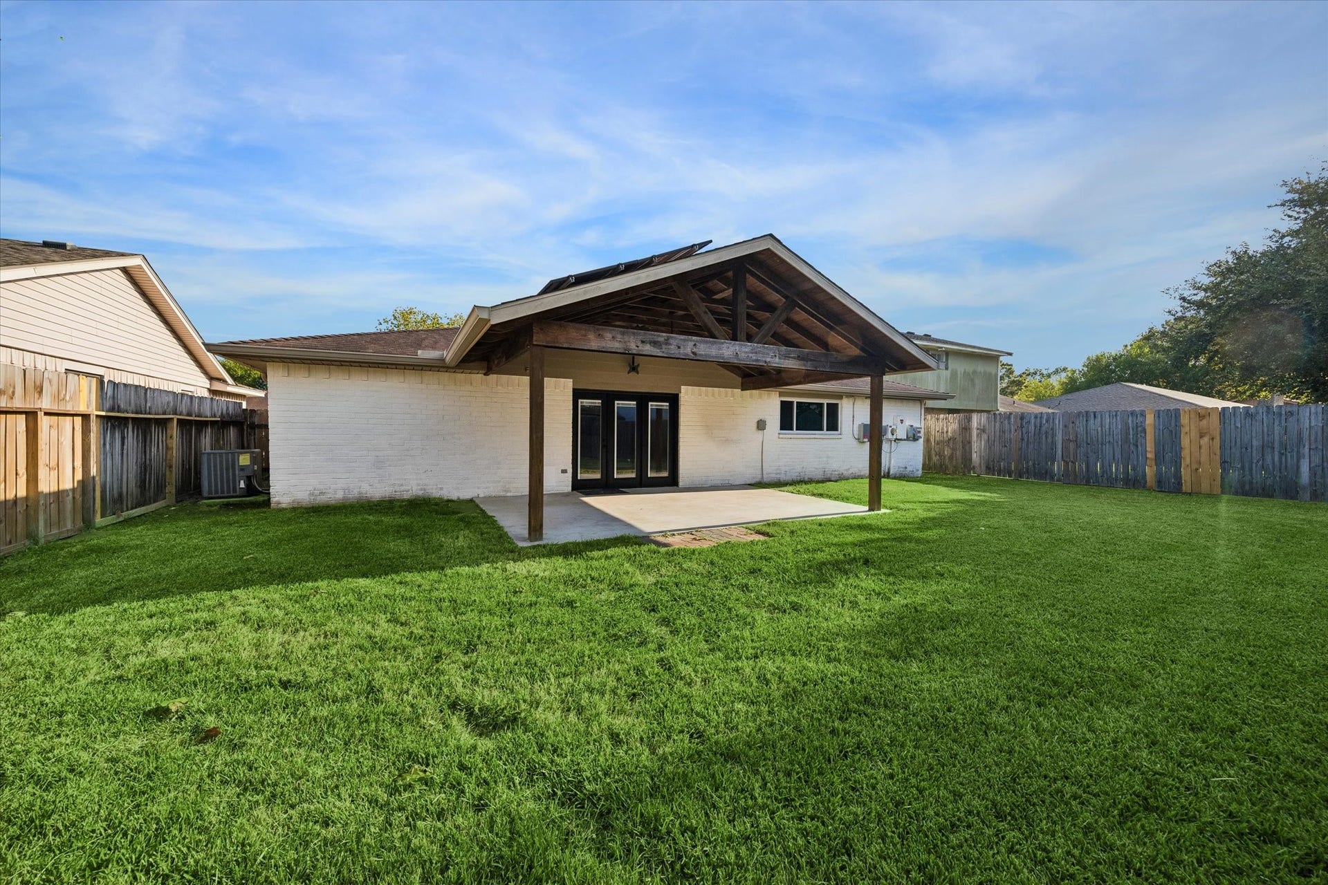 9807 Sparrow Street, La Porte, TX 77571 9807 Sparrow Street, La Porte, TX 77571