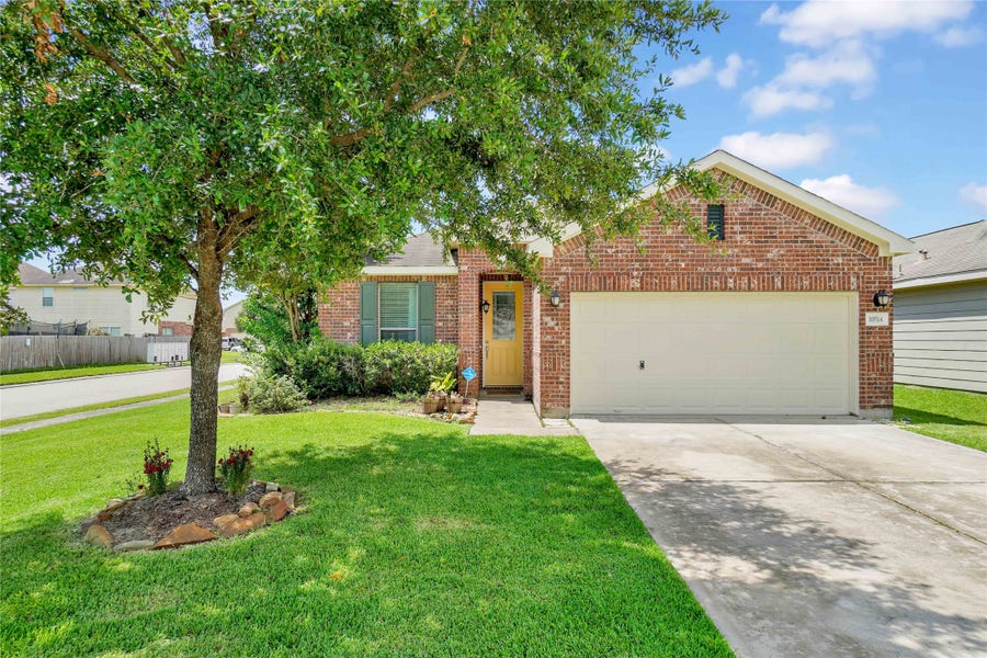 Property photo for 10514 Kentington Oak Drive, Humble, TX