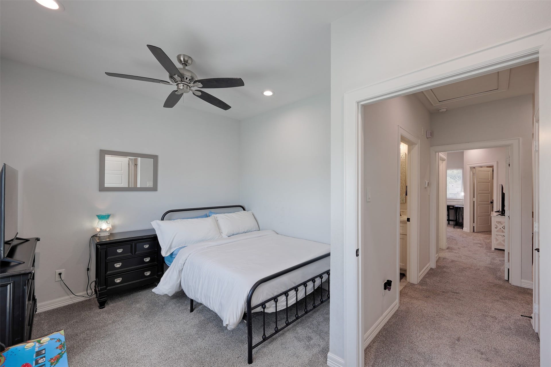 132 Capetown Circle, Montgomery, TX 77356 Secondary Bedroom