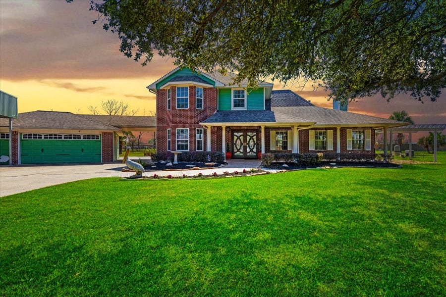 Property photo for 2203 Lomax Dr, La Porte, TX