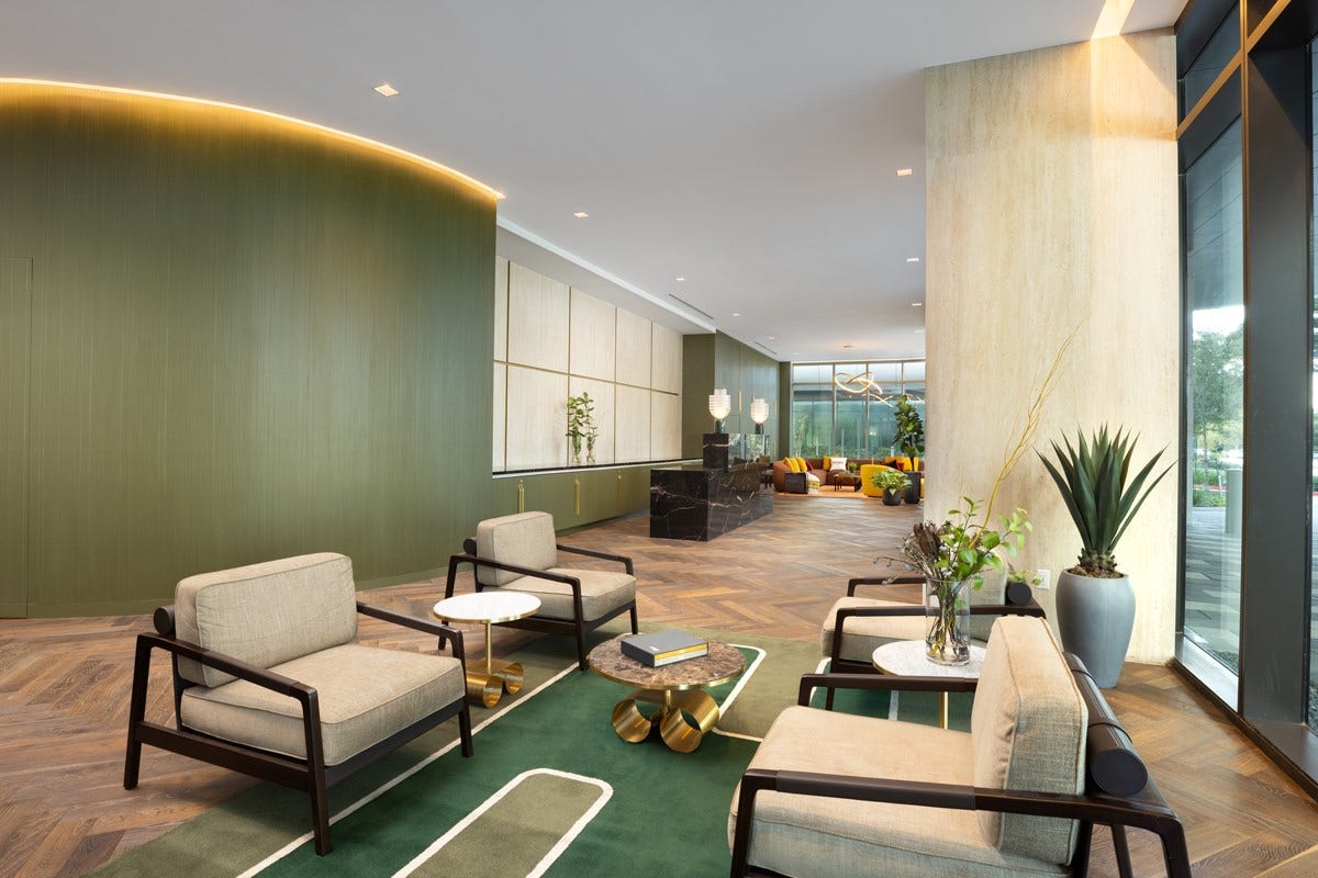 1711 Allen Parkway, #2102, Houston, TX 77019 Experience the epitome of convenience and luxury with the large private 24/7 valet entry of this prestigious luxury condo. Arrive in style as you are greeted by attentive valet professionals, ensuring a seamless and effortless experience. Indulge in the utmost privacy and convenience as you enter and exit your lavish residence.