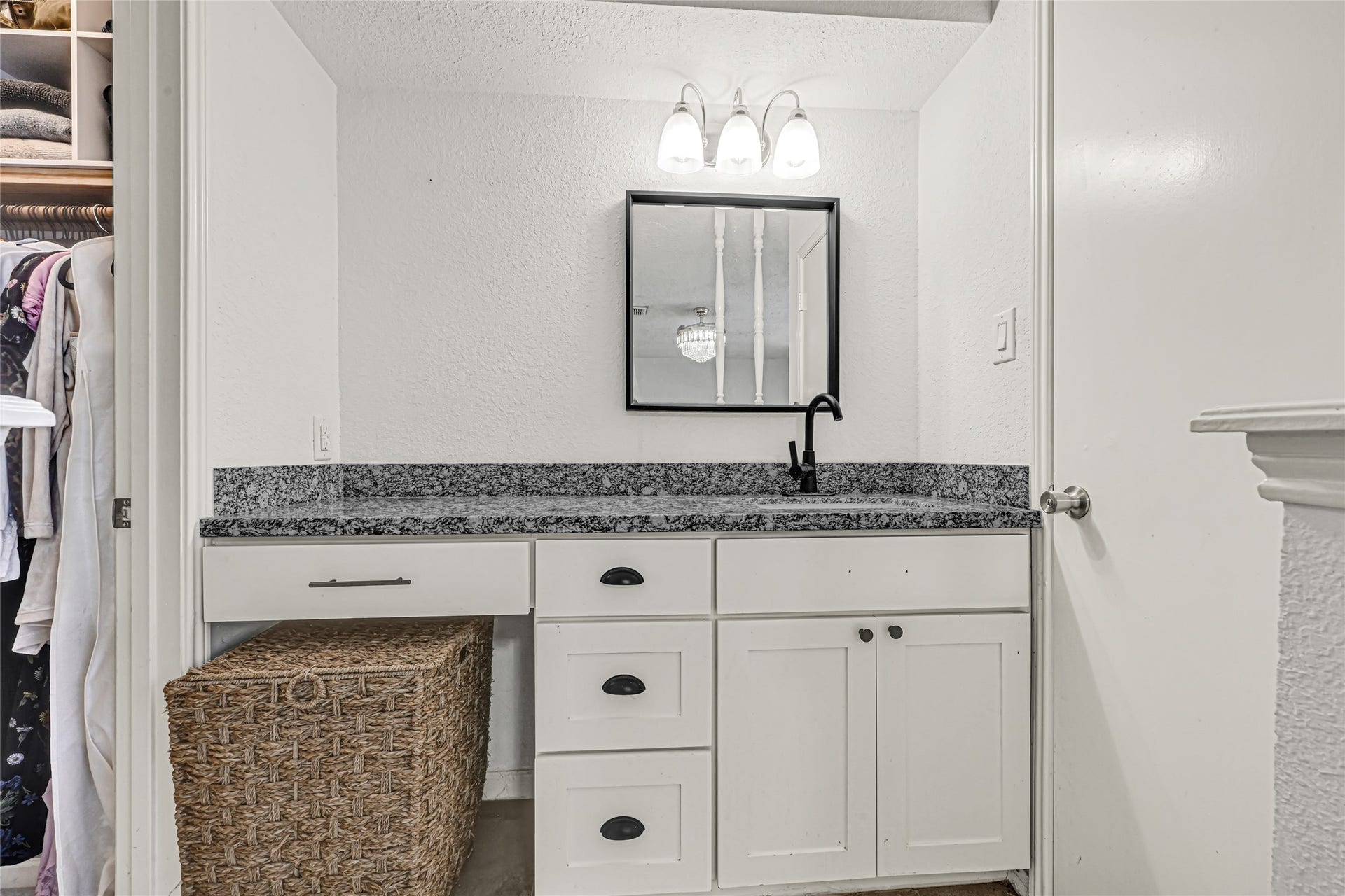 25410 Fairbrook Lane, Spring, TX 77373 Primary en-suite vanity
