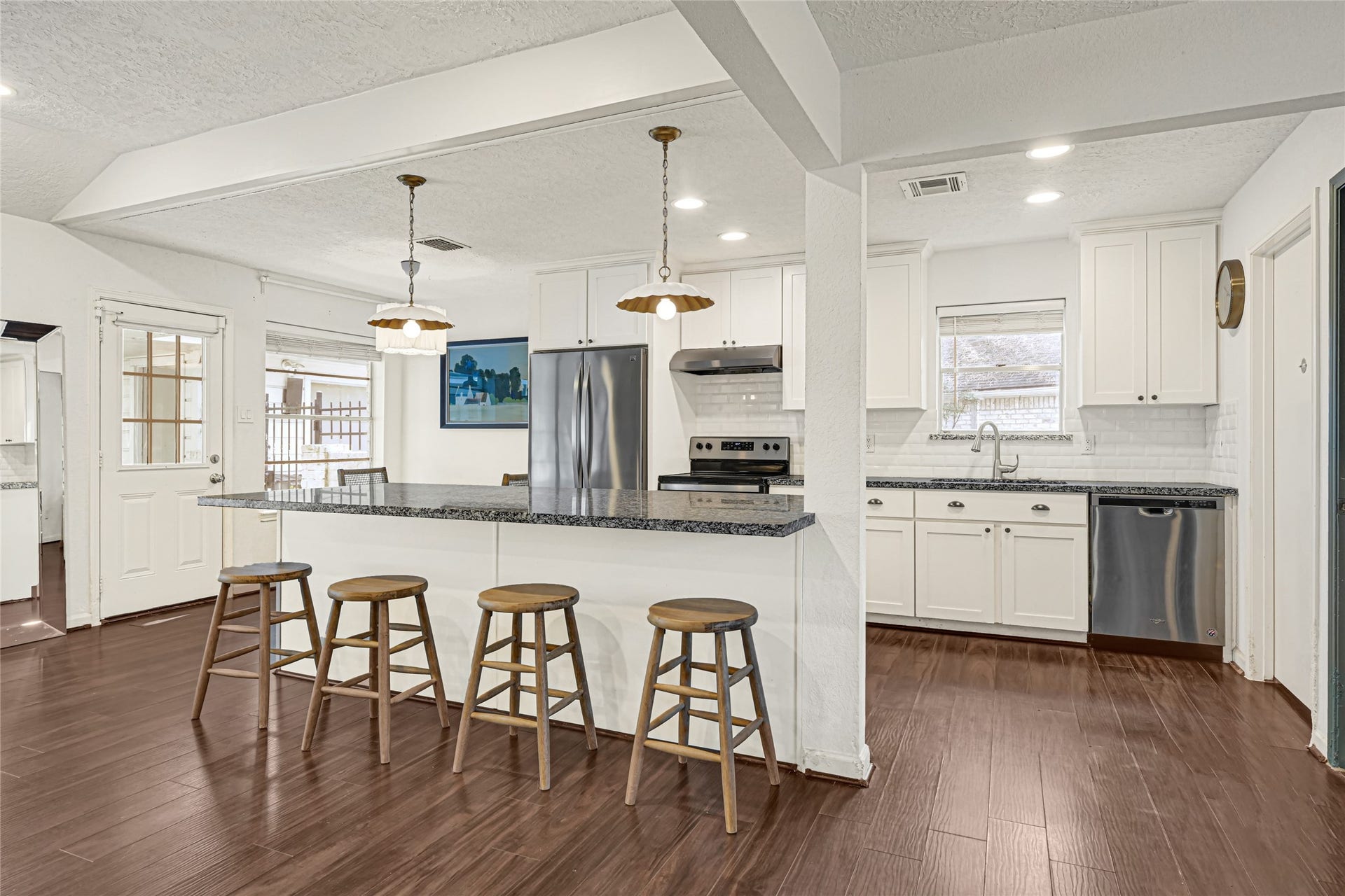 25410 Fairbrook Lane, Spring, TX 77373 Large kitchen island