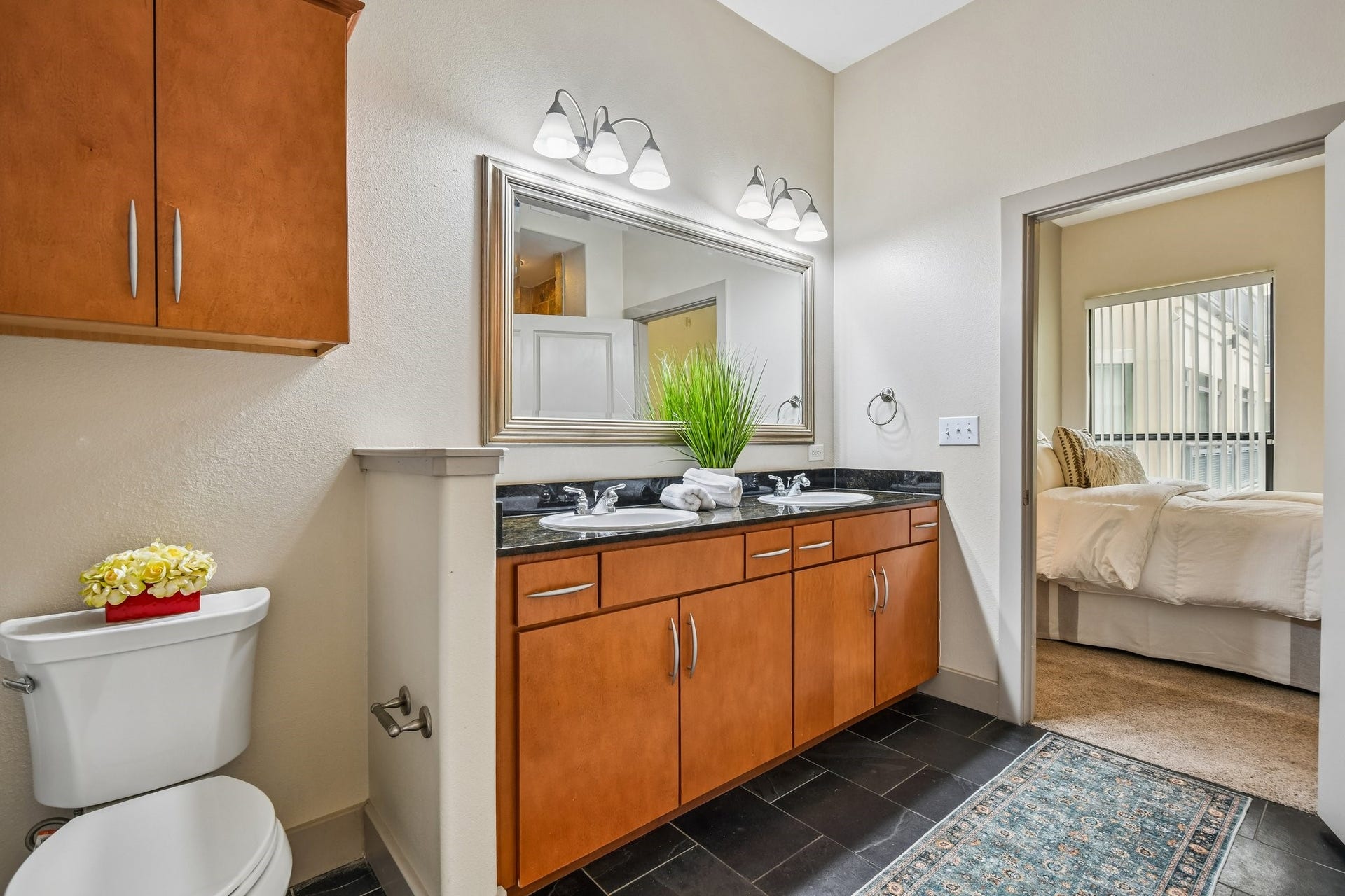 1901 Post Oak Boulevard, #2607, Houston, TX 77056 Lots of bathroom storage