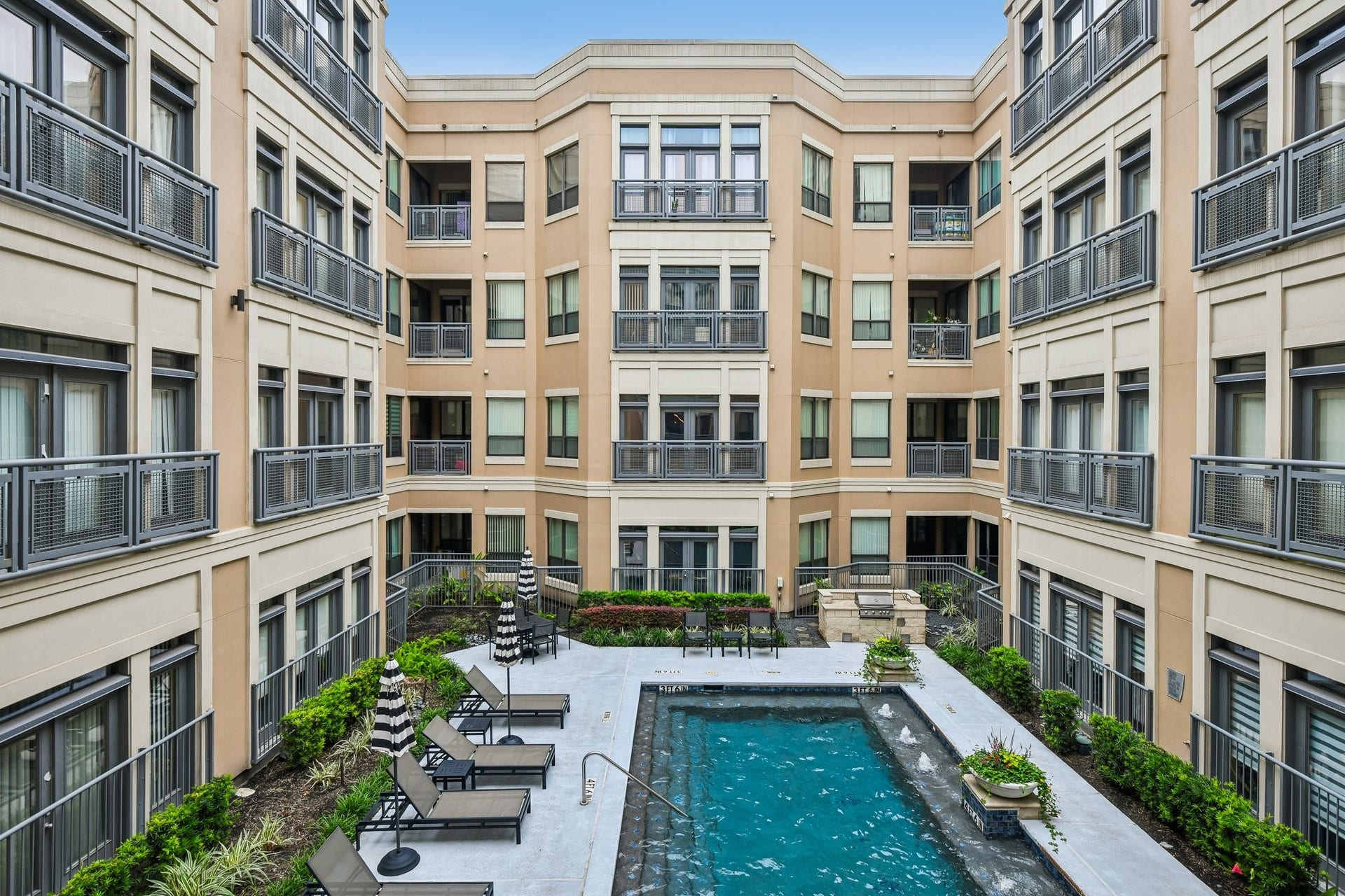 1901 Post Oak Boulevard, #2607, Houston, TX 77056 Lofts at Post Oak offers 6 pools with loungers- outdoor kitchens