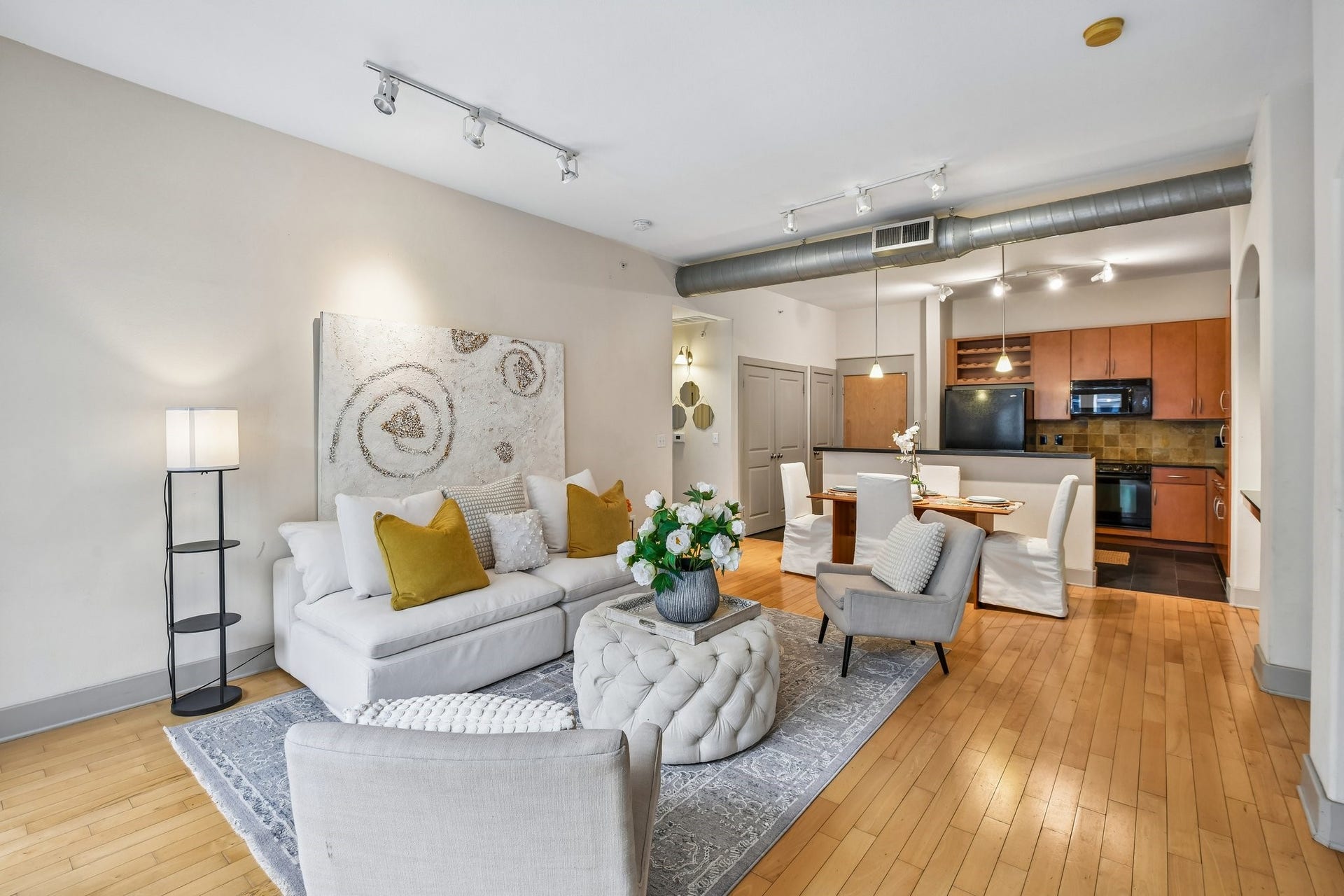 1901 Post Oak Boulevard, #2607, Houston, TX 77056 Open floor plan, connects living, dining and kitchen