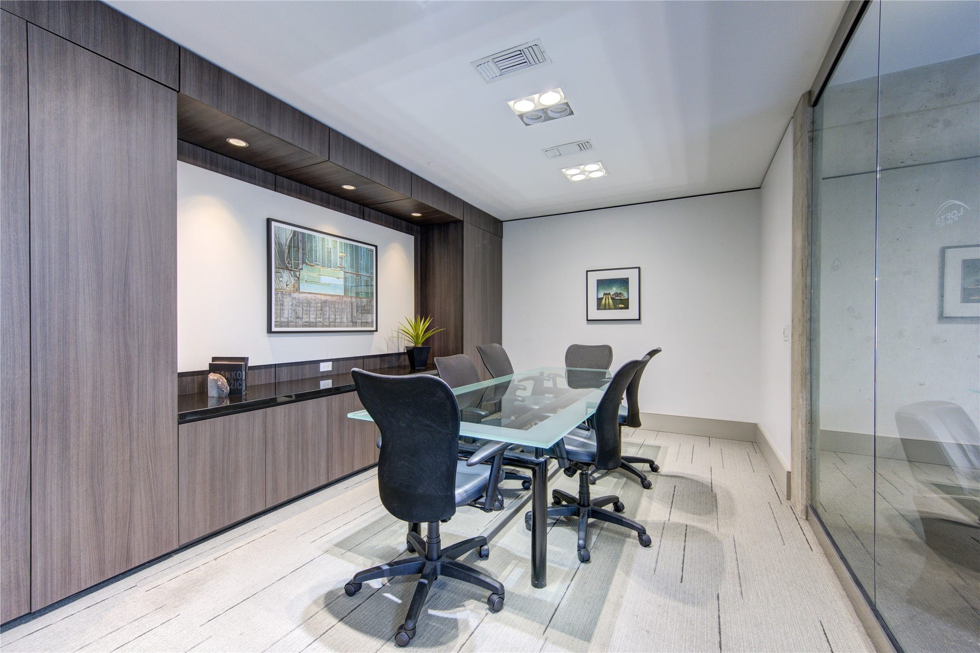 1901 Post Oak Boulevard, #2607, Houston, TX 77056 Meeting rooms